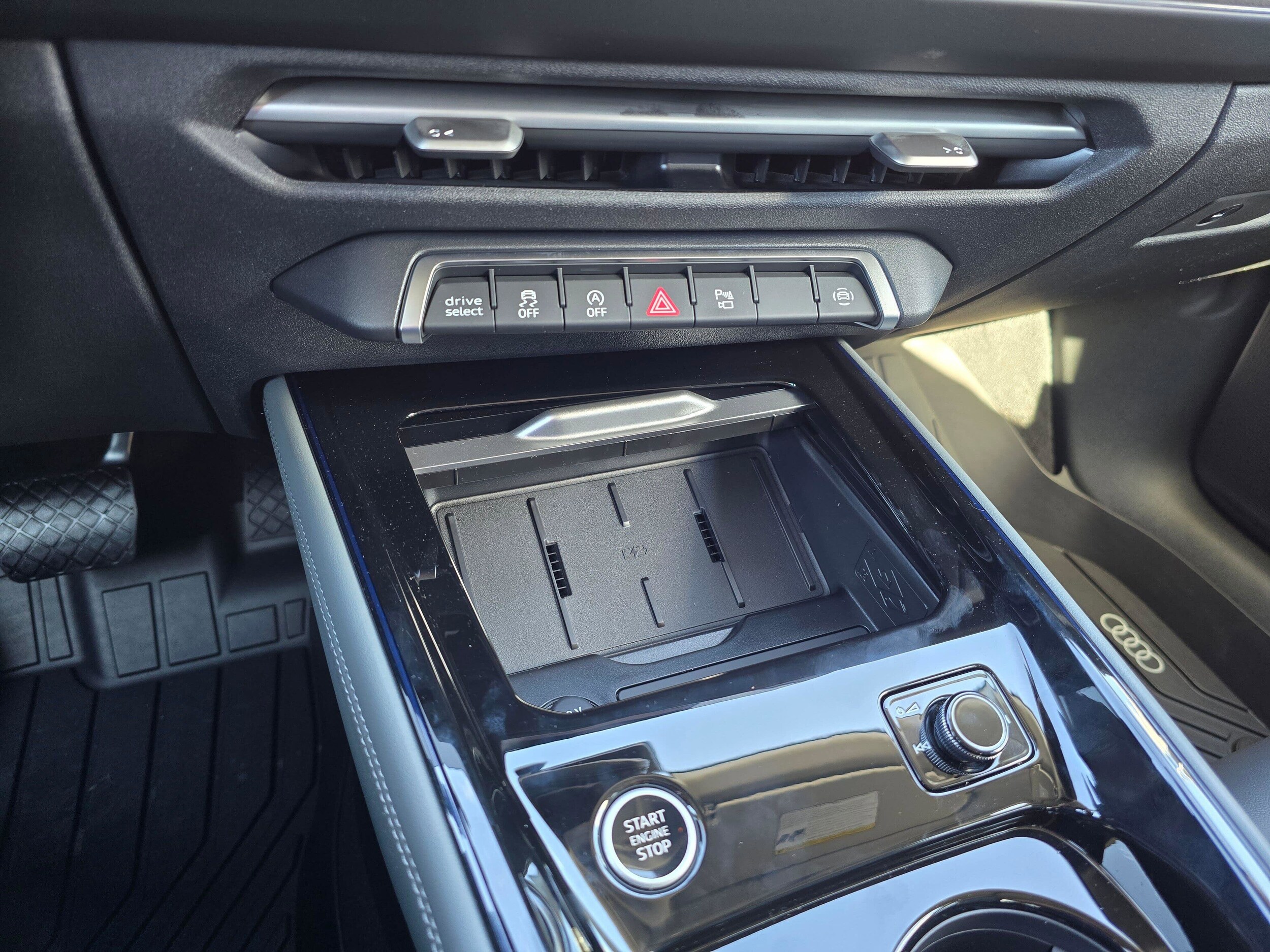 New 2026 Glacier White Audi S line image 22