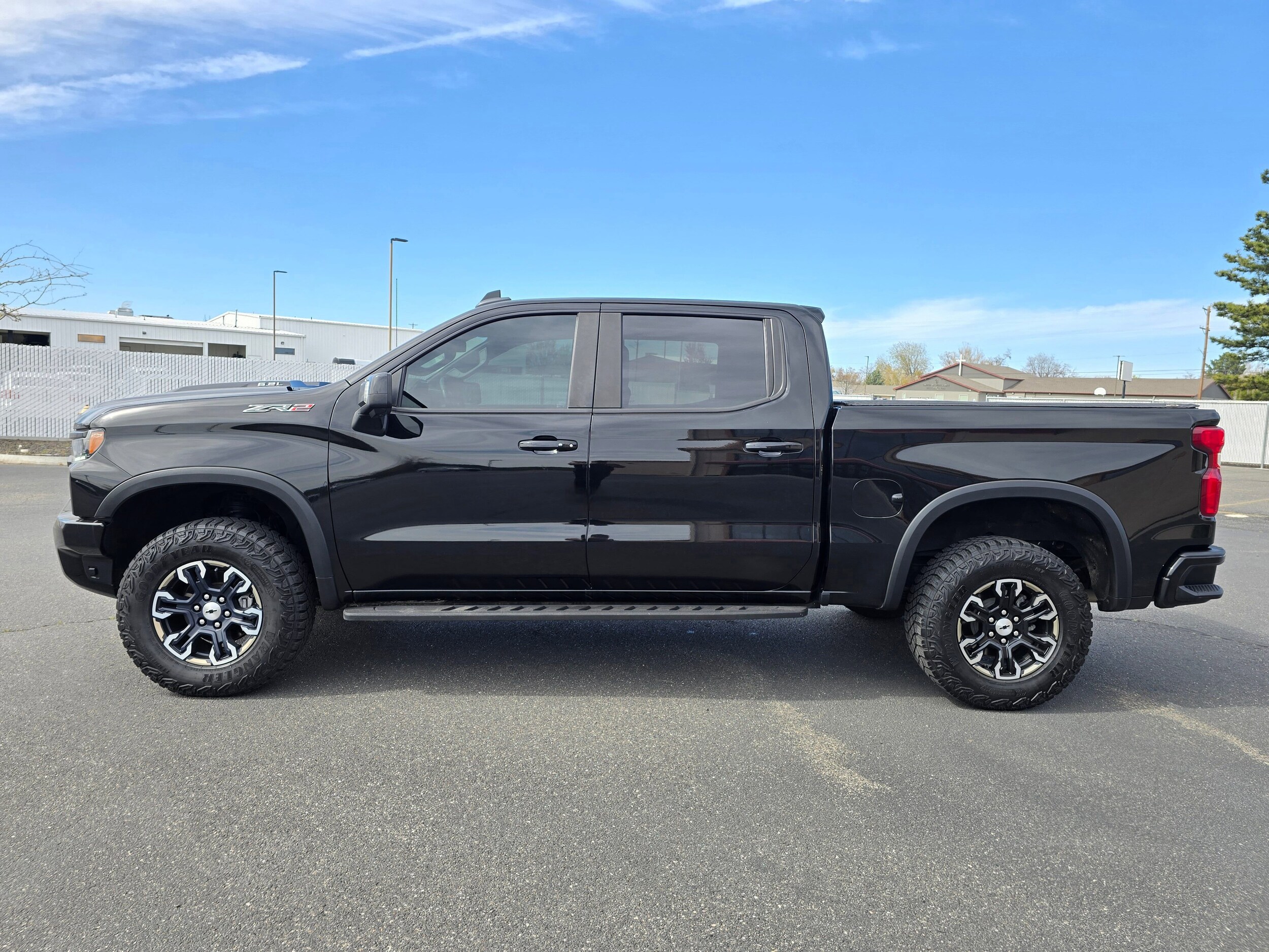 Used 2023 Black Chevrolet ZR2 image 36