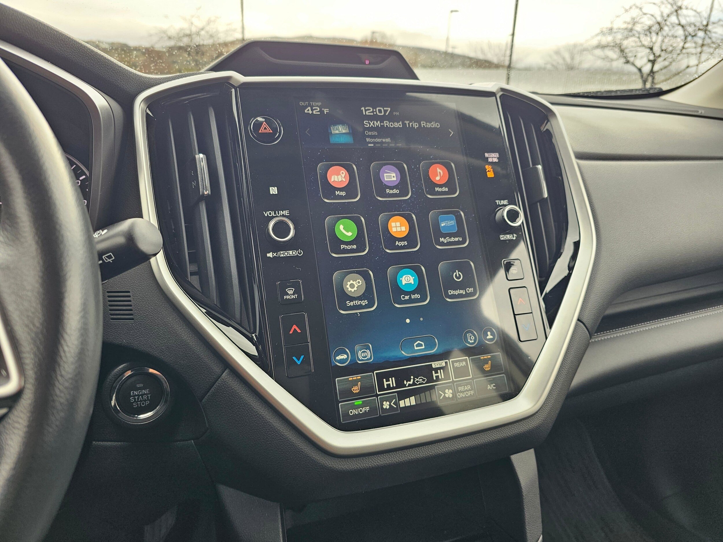 Used 2023 Ice Silver Metallic Subaru Limited image 18