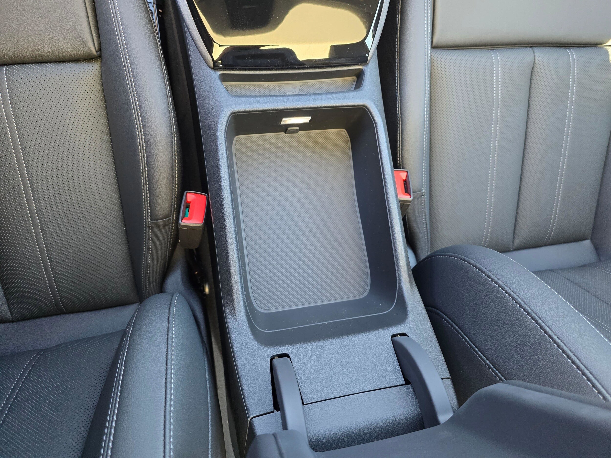 New 2026 Daytona Gray Pearl Audi Premium Plus image 25