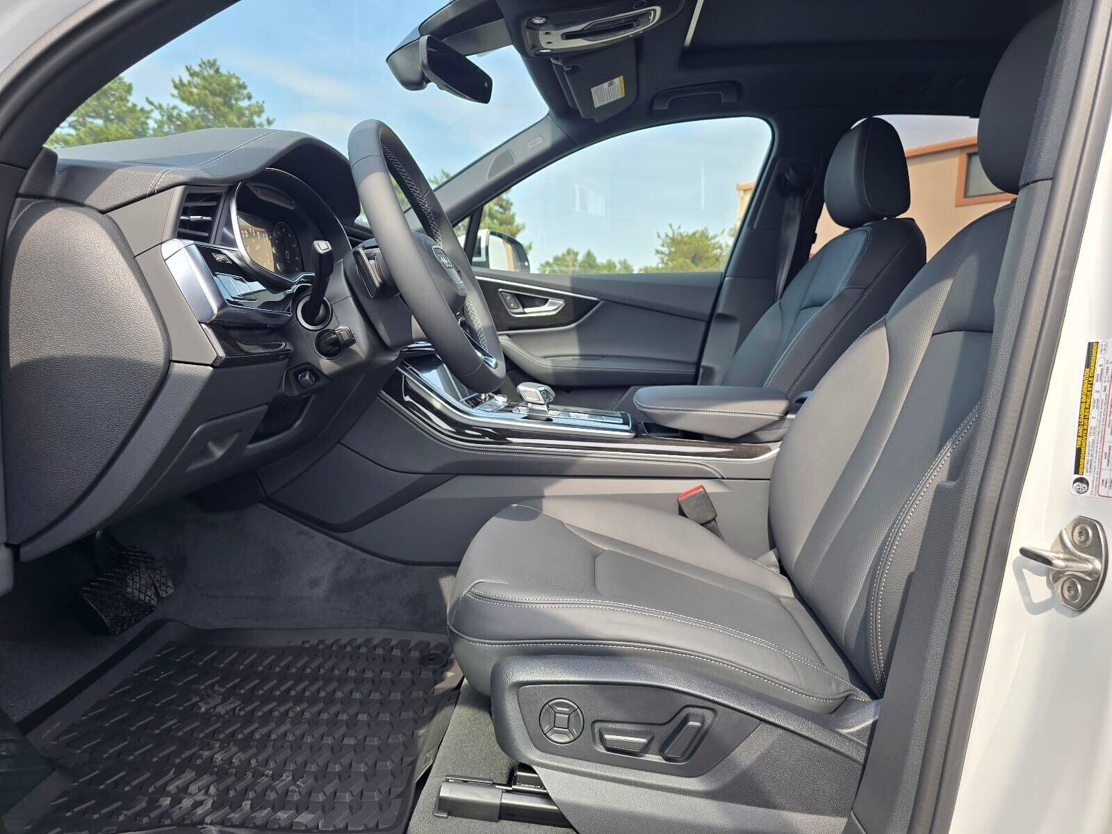 New 2026 Glacier White Audi S line 55 Premium Plus image 10
