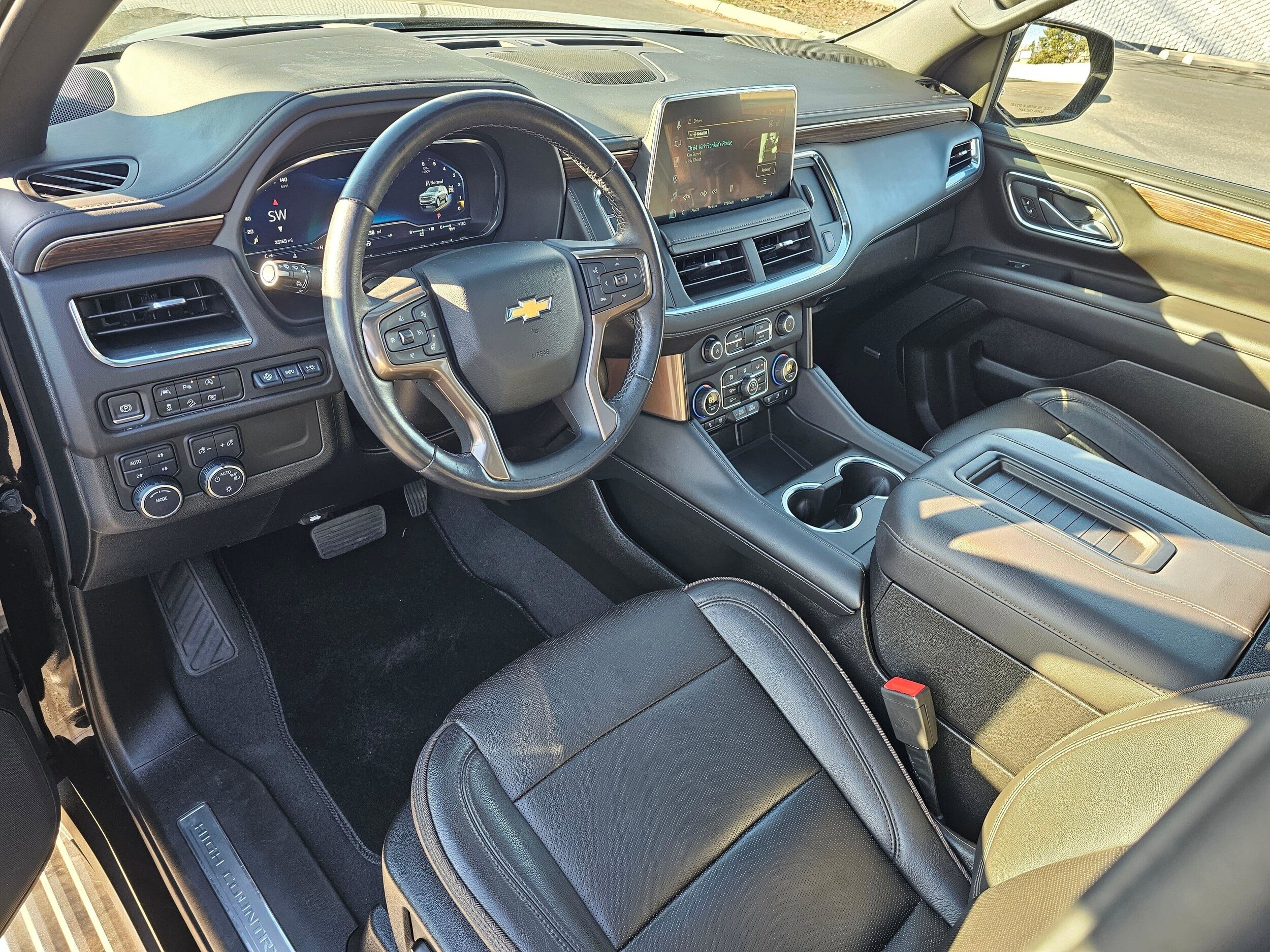 Used 2023 Black Chevrolet High Country image 2