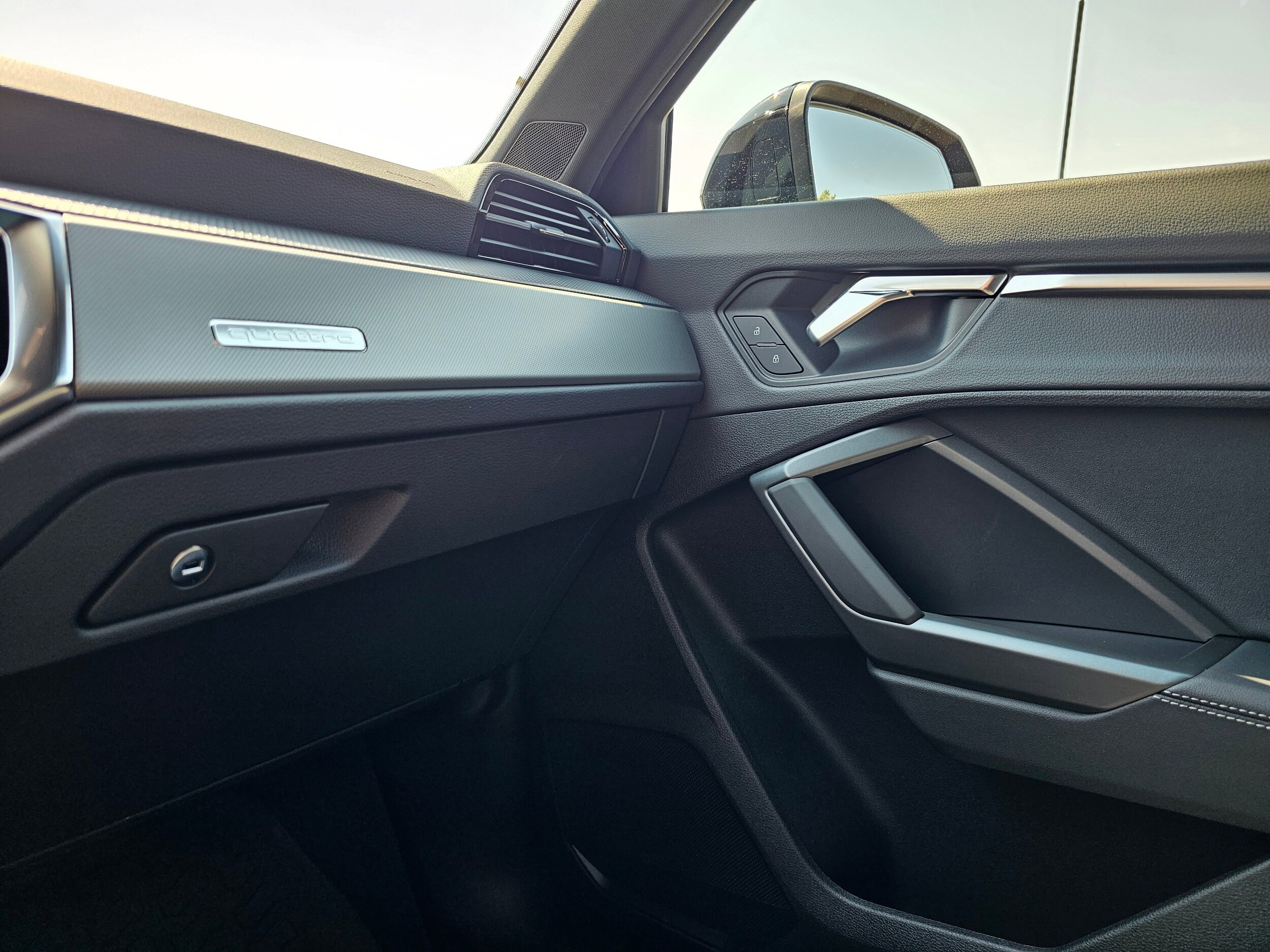 New 2025 Mythos Black Audi 45 S line Premium image 24