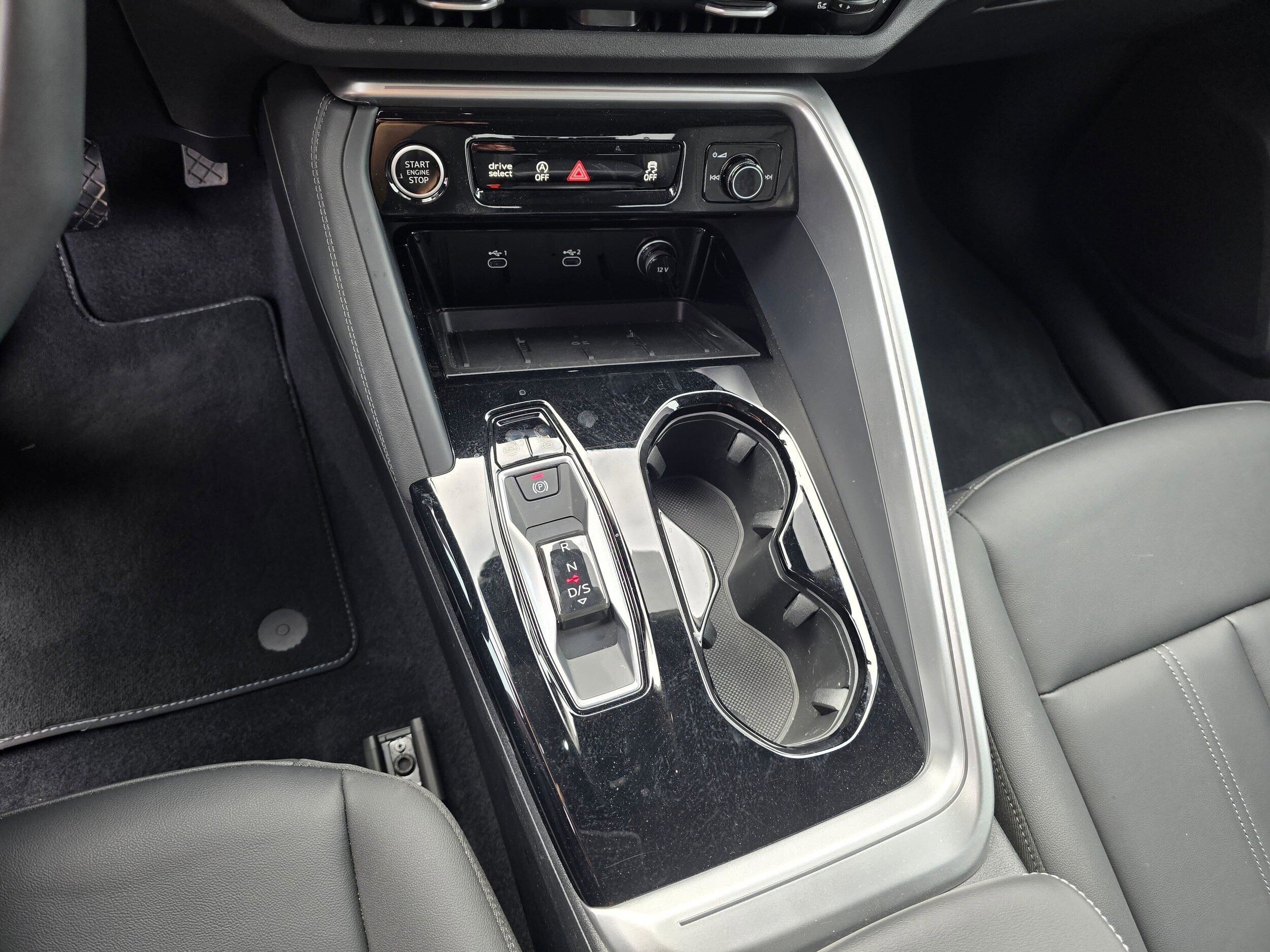 Certified Used 2025 Tambora Gray Metallic Audi Premium image 23