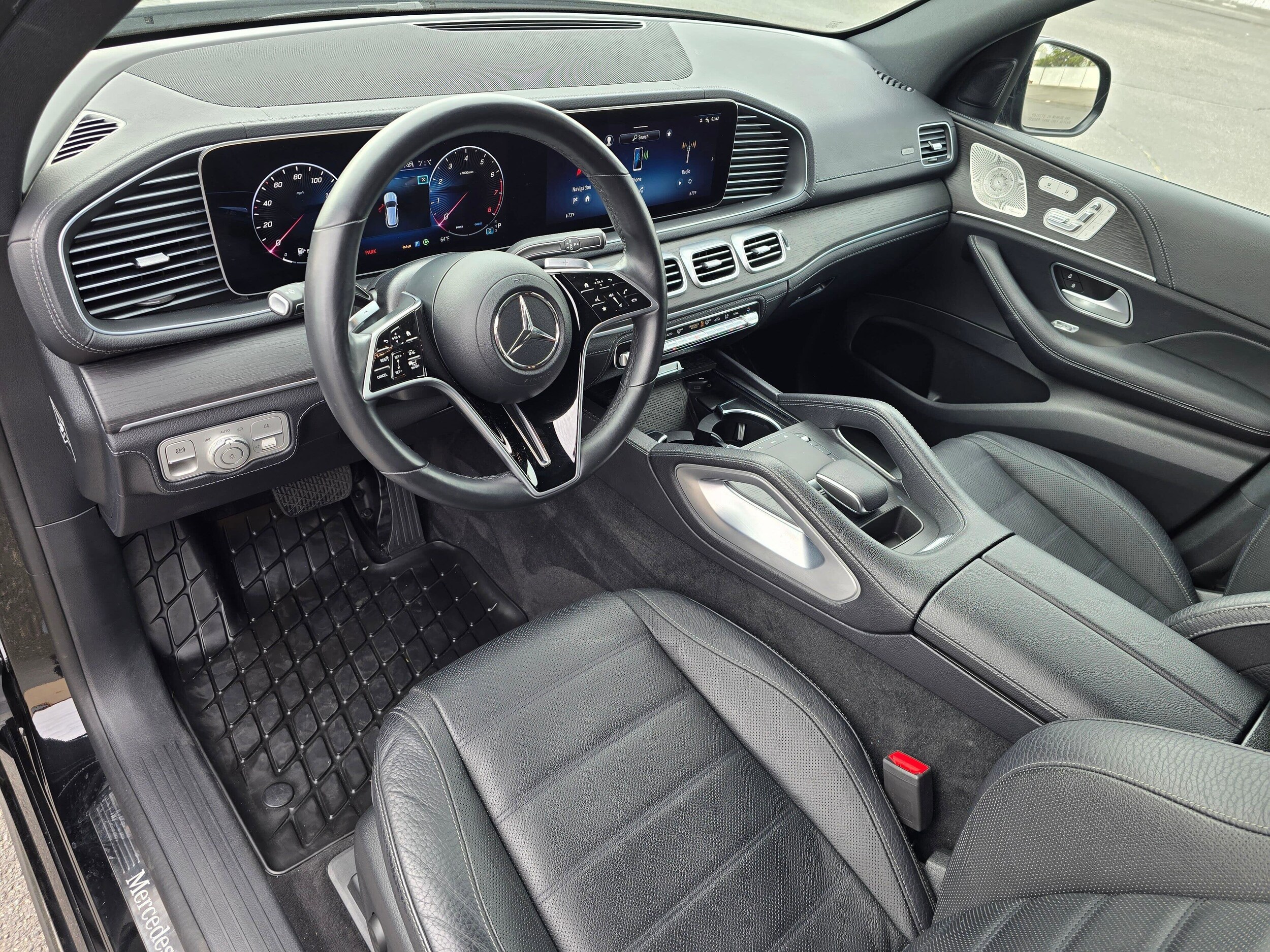 Used 2024 Obsidian Black Metallic Mercedes-Benz GLE 350 image 2