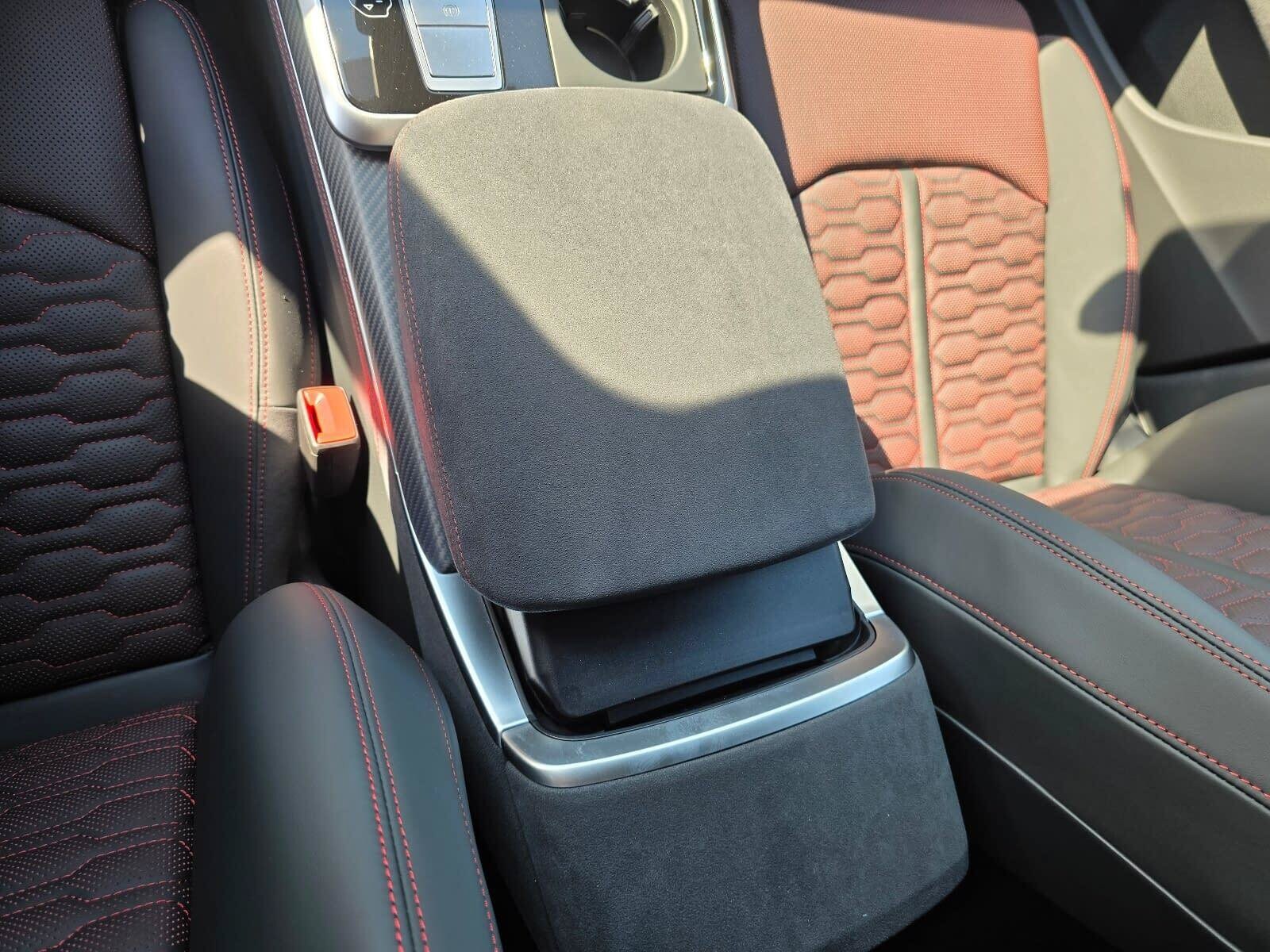 New 2026 Daytona Gray Pearl Audi 4.0T performance image 23