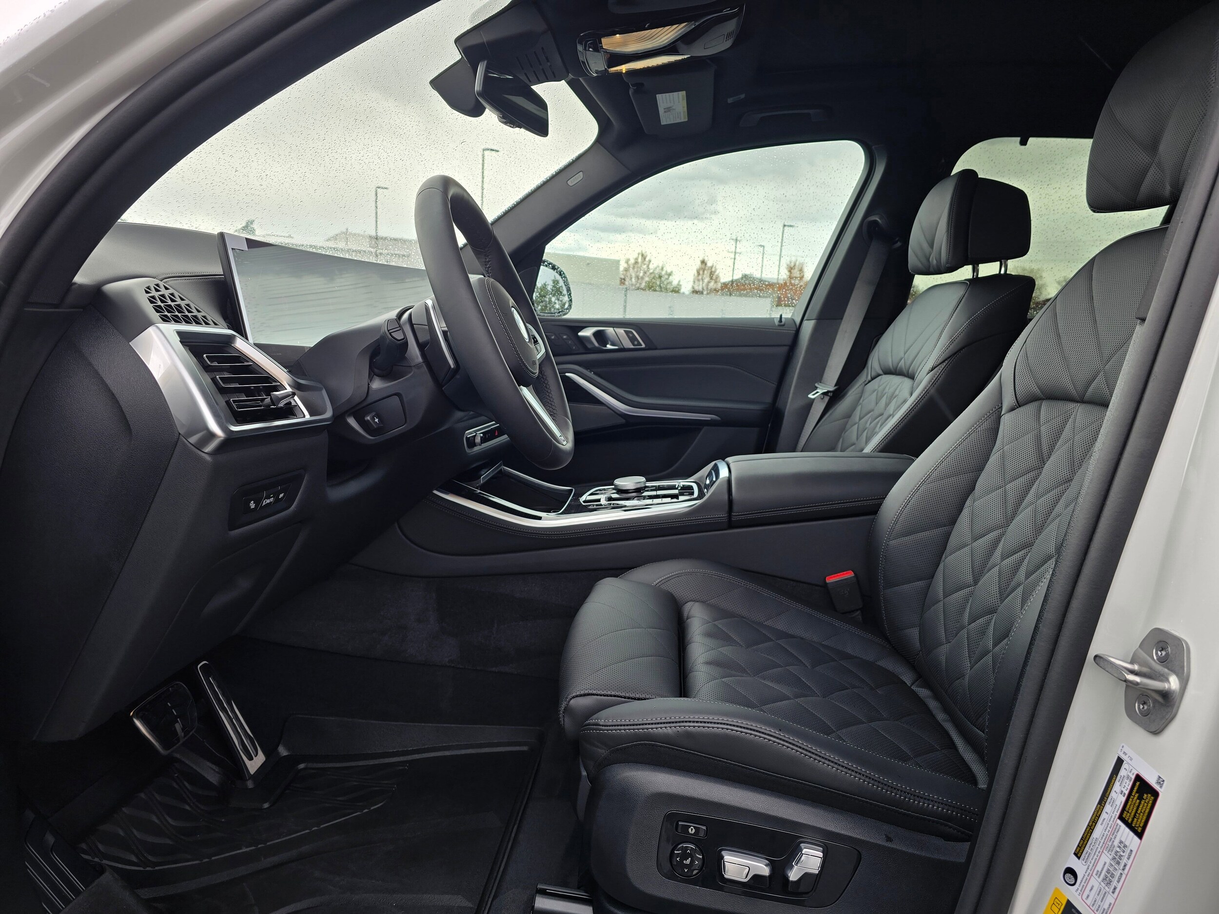 Used 2026 Mineral White Metallic BMW xDrive50e image 43