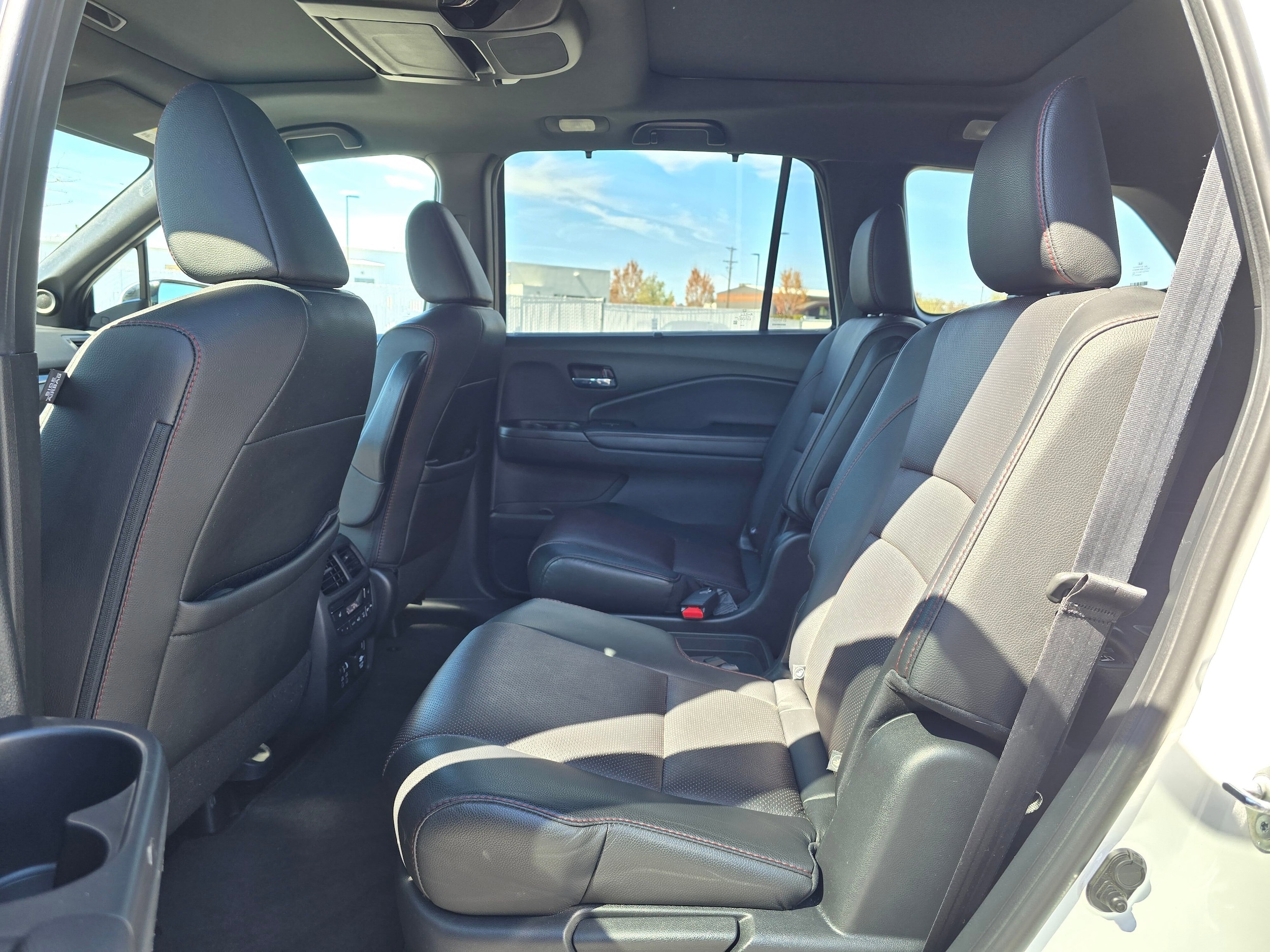 Used 2021 Platinum White Pearl Honda Black Edition image 46