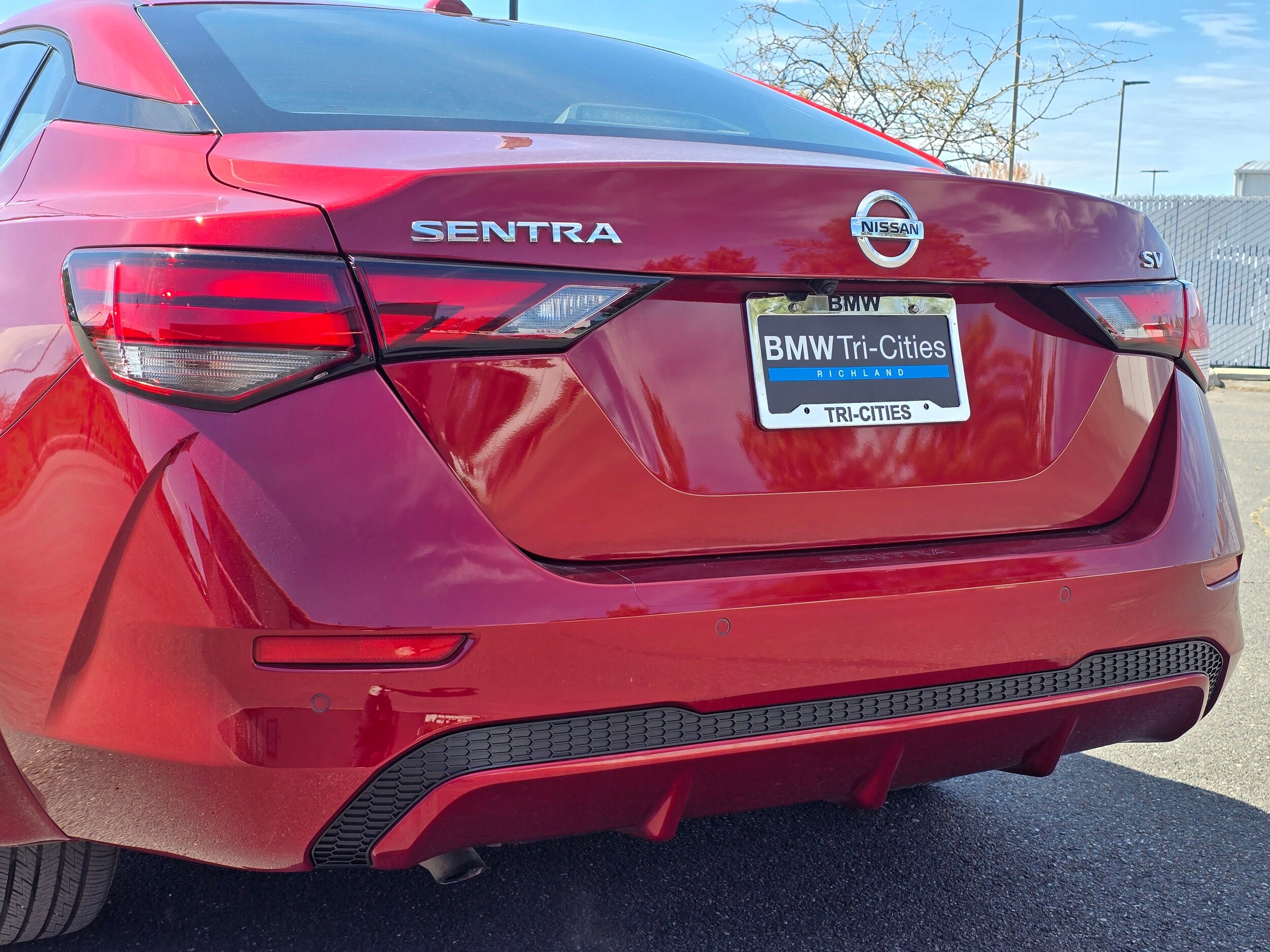 Used 2021 Scarlet Ember Tintcoat Nissan SV image 38