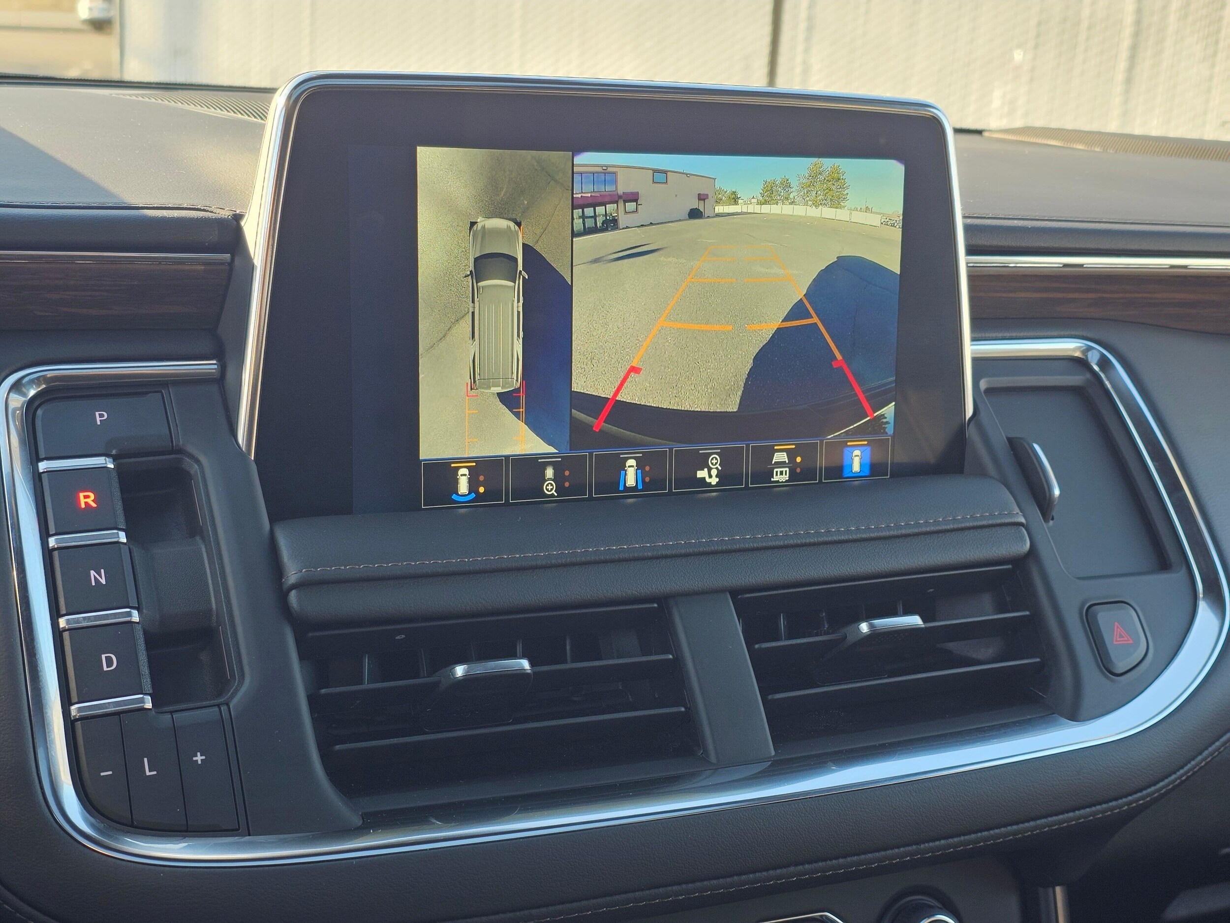 Used 2023 Black Chevrolet High Country image 20