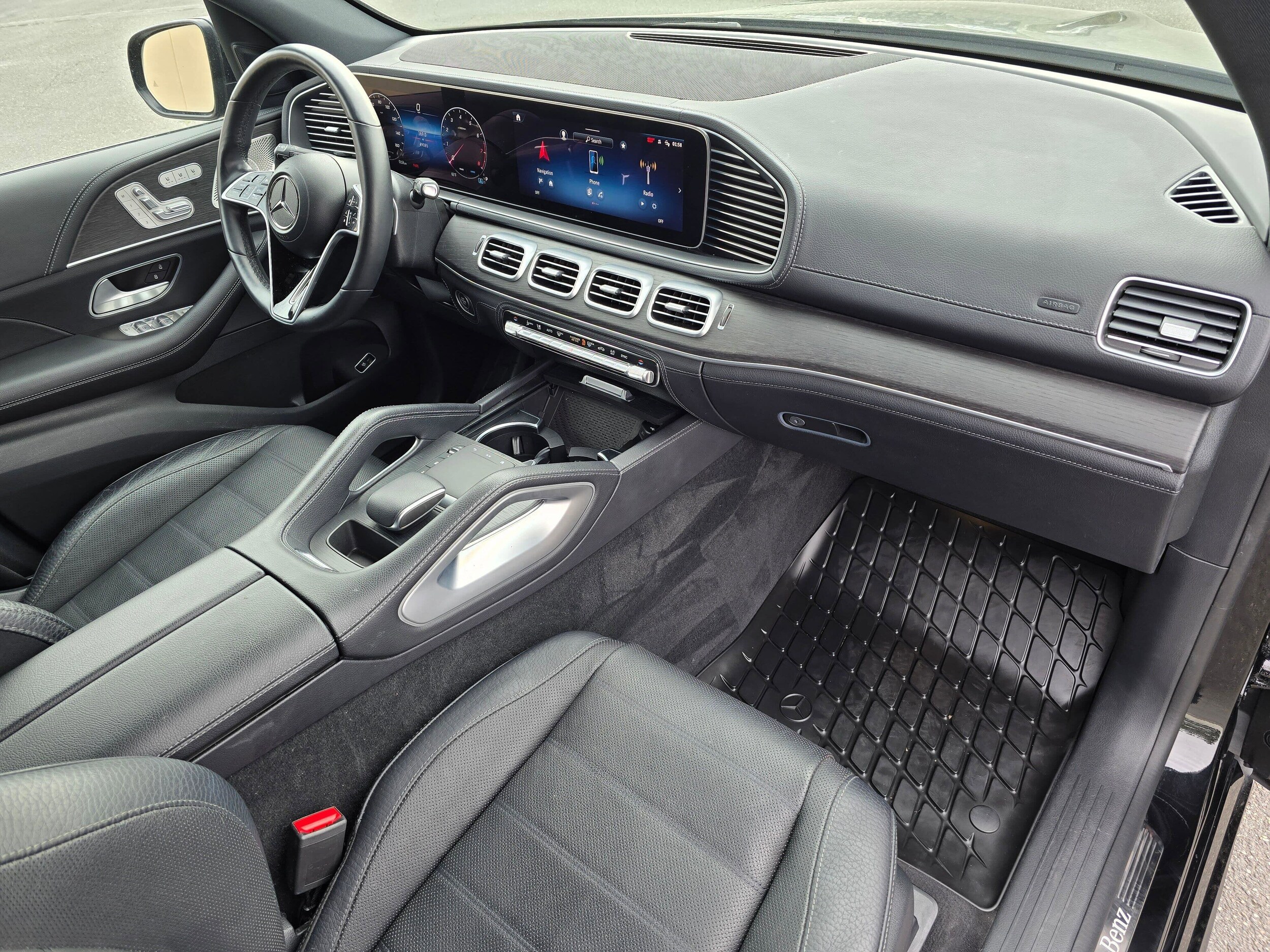 Used 2024 Obsidian Black Metallic Mercedes-Benz GLE 350 image 13