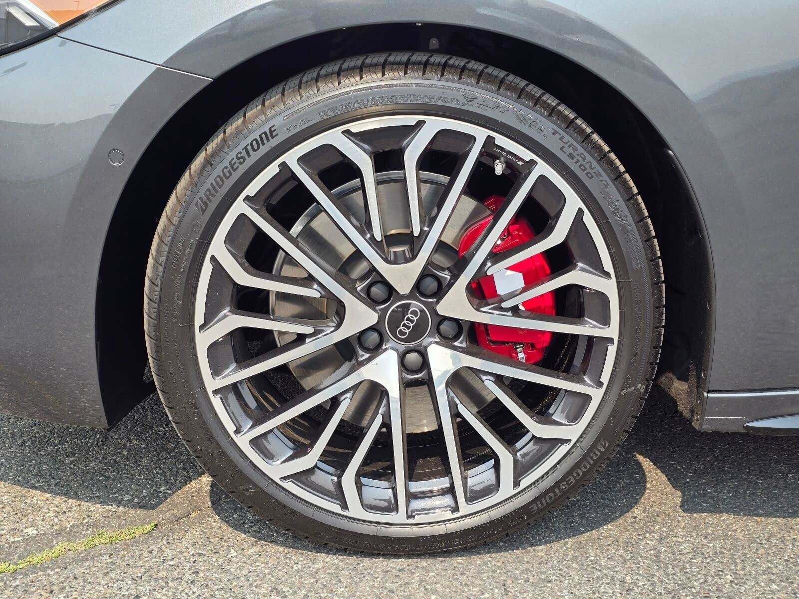 New 2026 Daytona Gray Pearl Audi 3.0T Prestige image 8