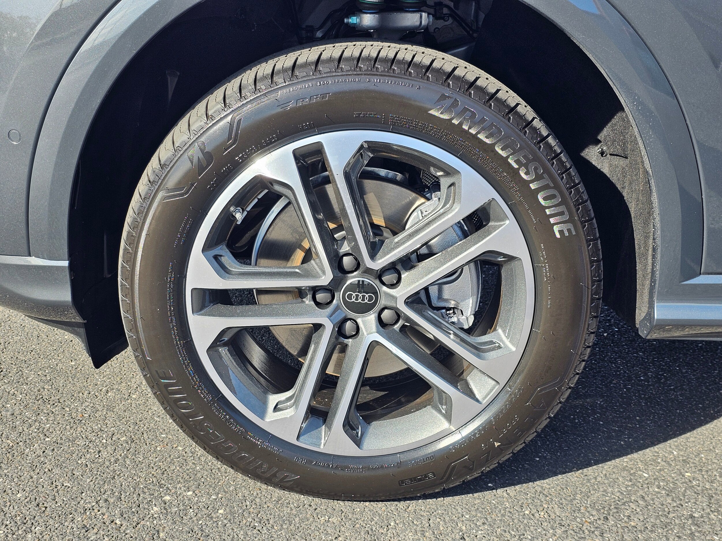 New 2025 Tambora Gray Audi 2.0T Premium image 8