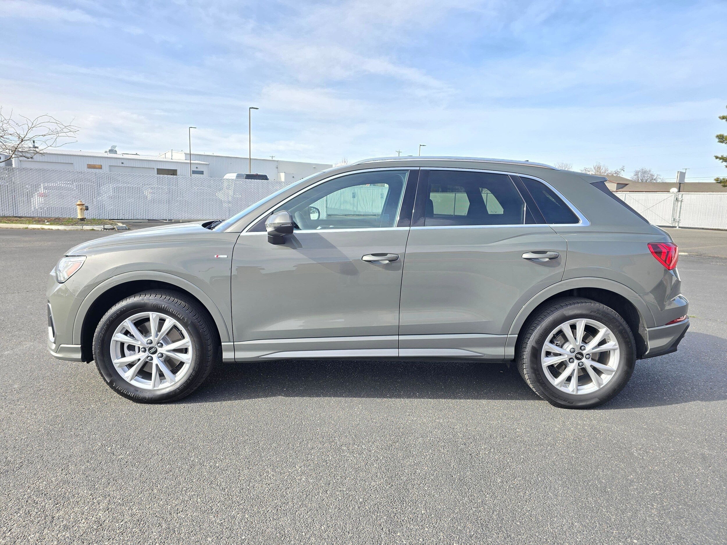 Certified Used 2025 Chronos Gray Metallic Audi S line Premium image 3