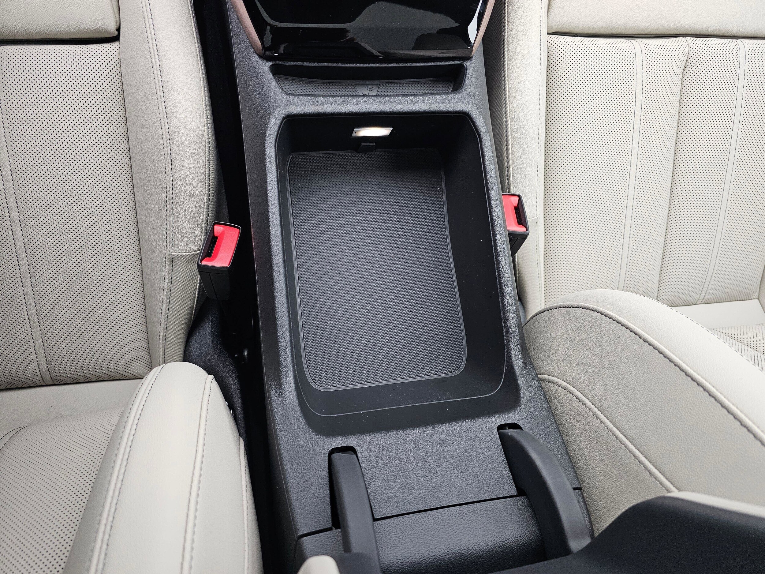 New 2025 Glacier White Audi 2.0T Prestige image 26