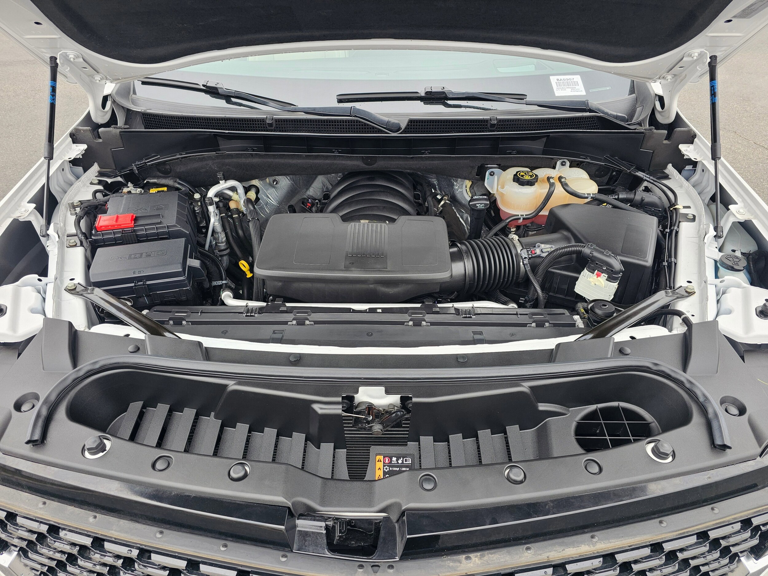 Used 2023 Crystal White Tricoat Cadillac 4WD Premium Luxury image 41