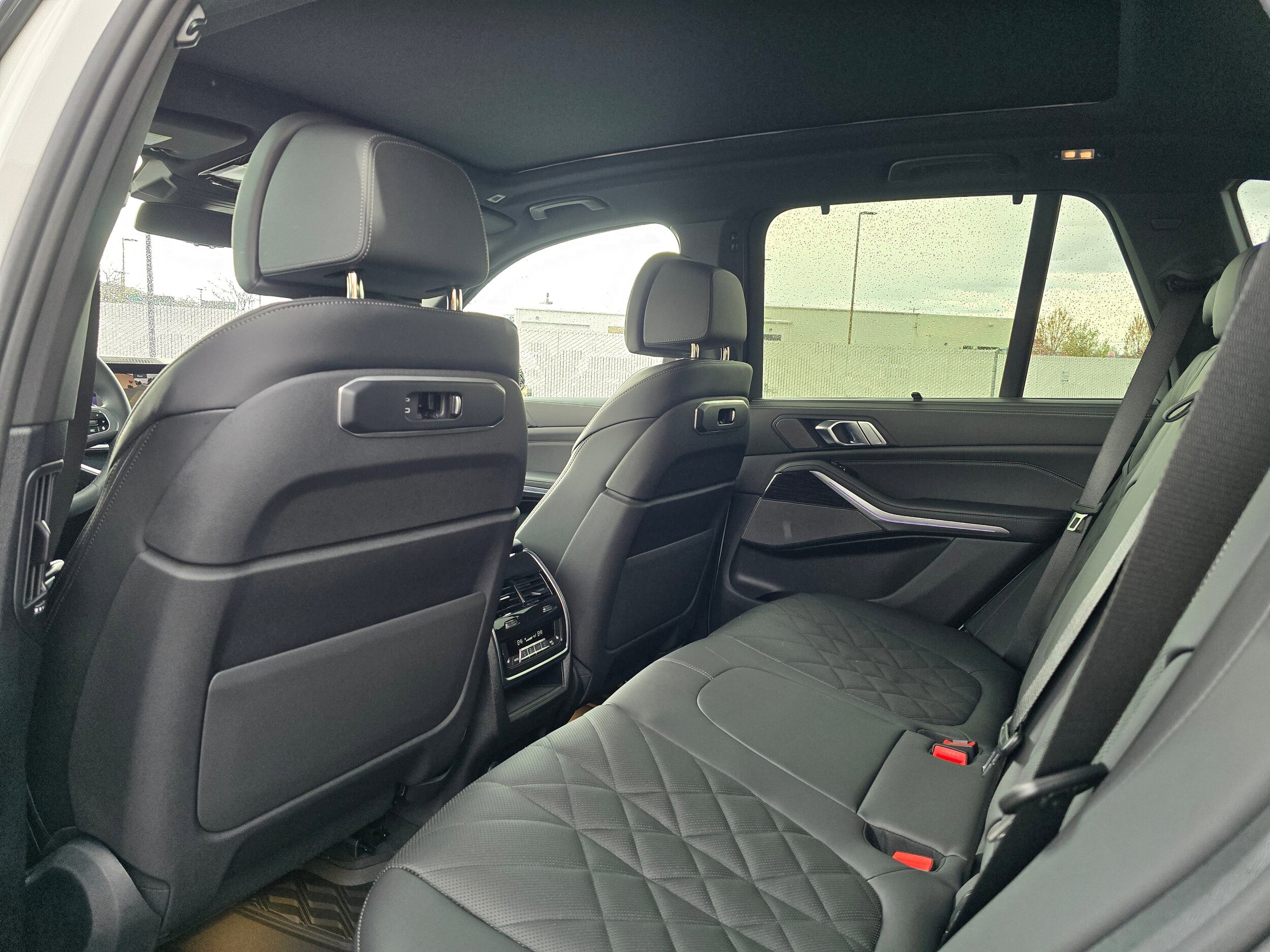 Used 2026 Mineral White Metallic BMW xDrive50e image 44