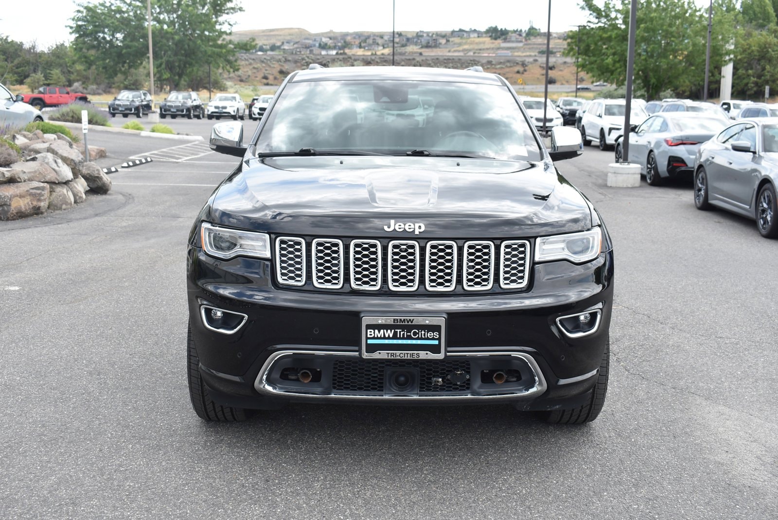 Used 2018 Jeep Grand Cherokee Overland with VIN 1C4RJFCT9JC437721 for sale in Richland, WA