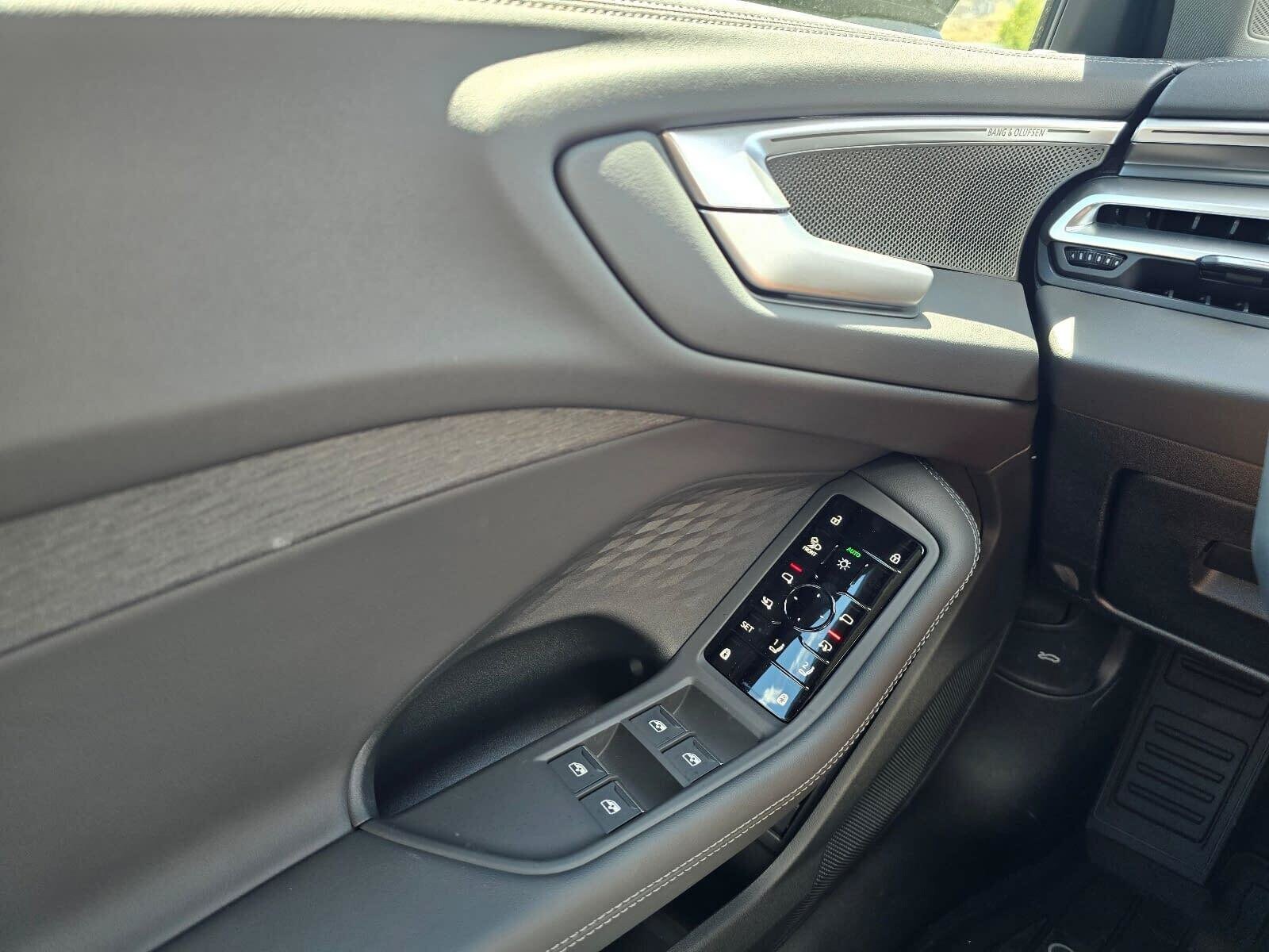 New 2026 Daytona Gray Pearl Audi 2.0T Prestige image 28