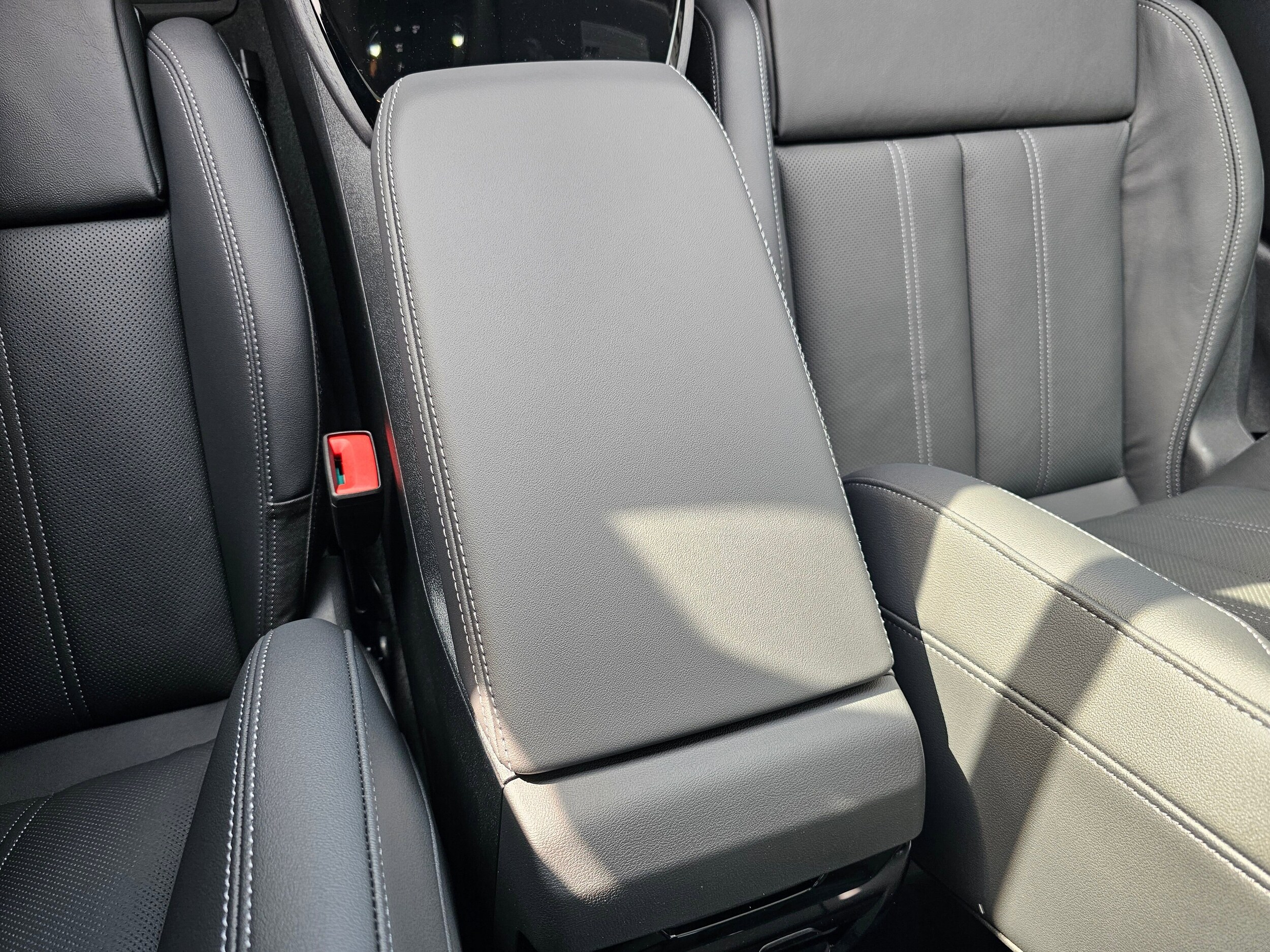 New 2026 Daytona Gray Pearl Audi Premium Plus image 24