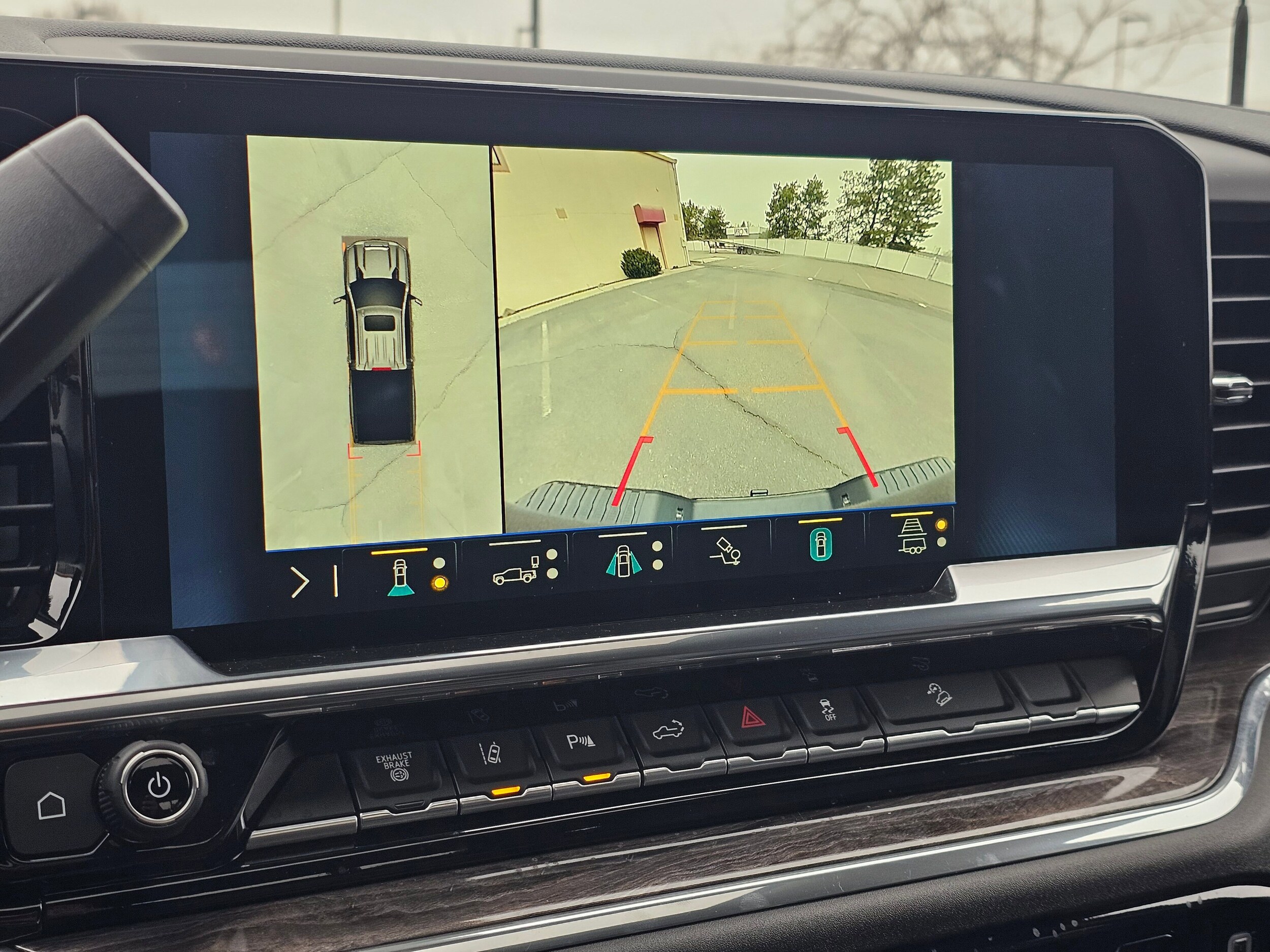 Used 2025 Black Chevrolet LTZ image 20