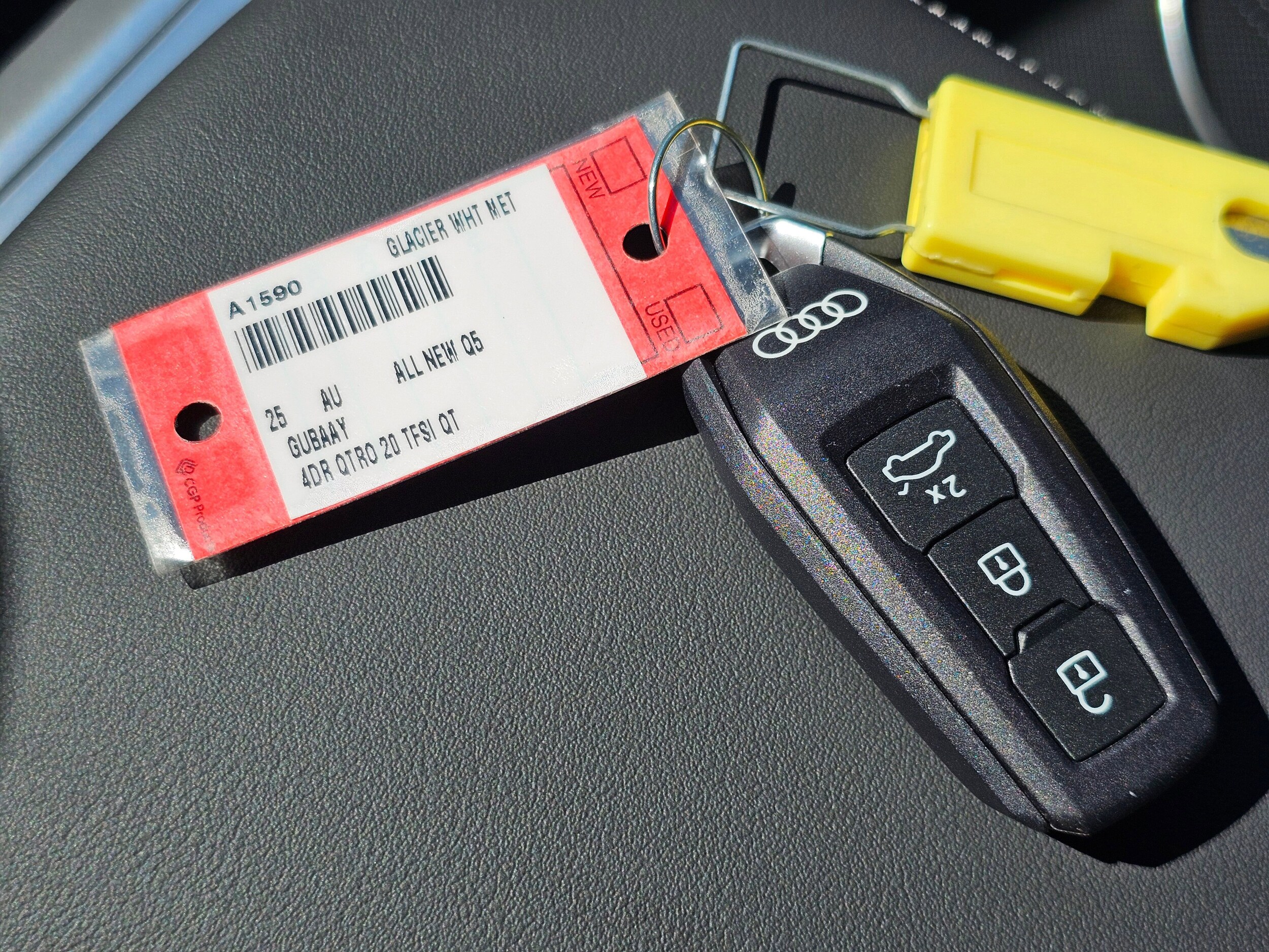 New 2025 Glacier White Audi 2.0T Premium Plus image 31