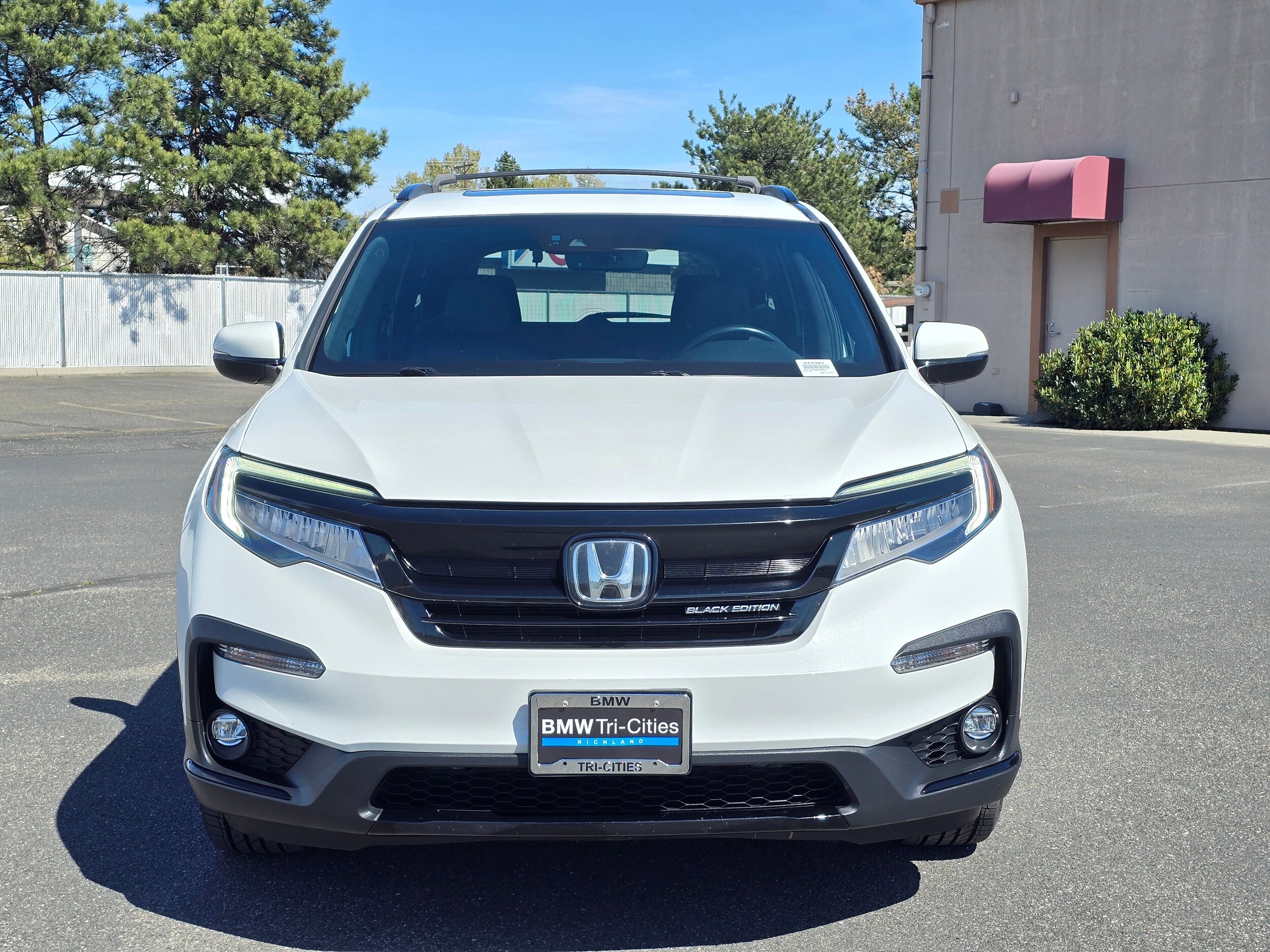 Used 2021 Platinum White Pearl Honda Black Edition image 39