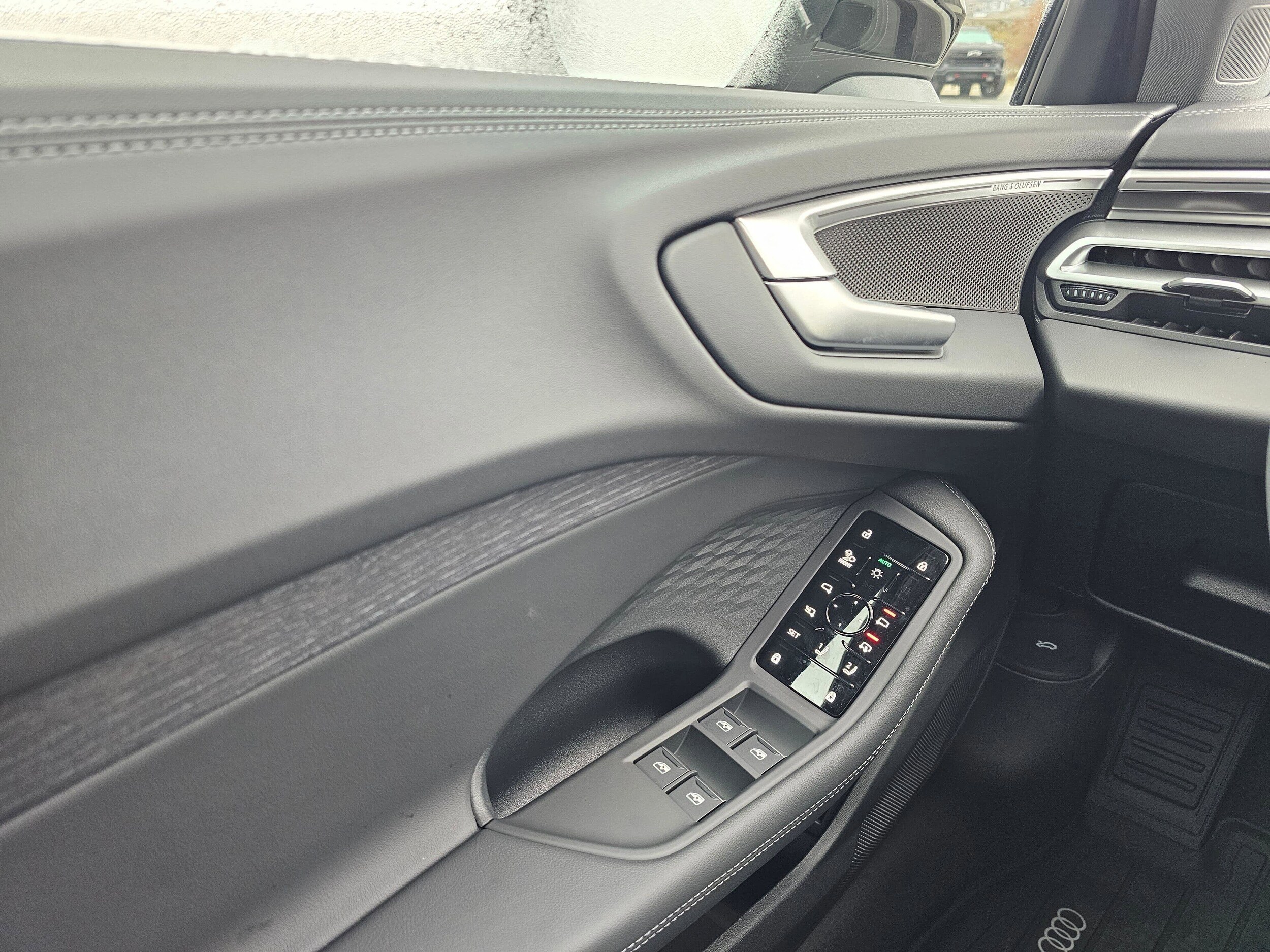 New 2025 Mythos Black Audi 2.0T Premium Plus image 28