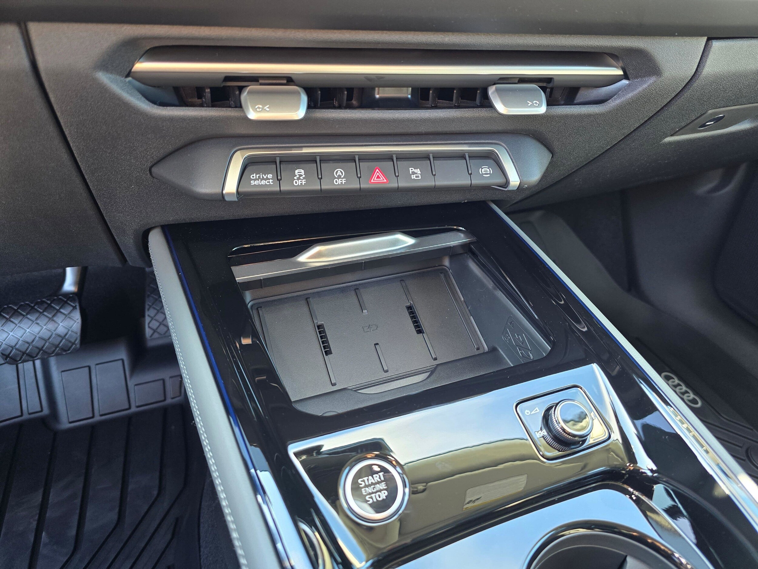 New 2026 Mythos Black Audi S line image 22