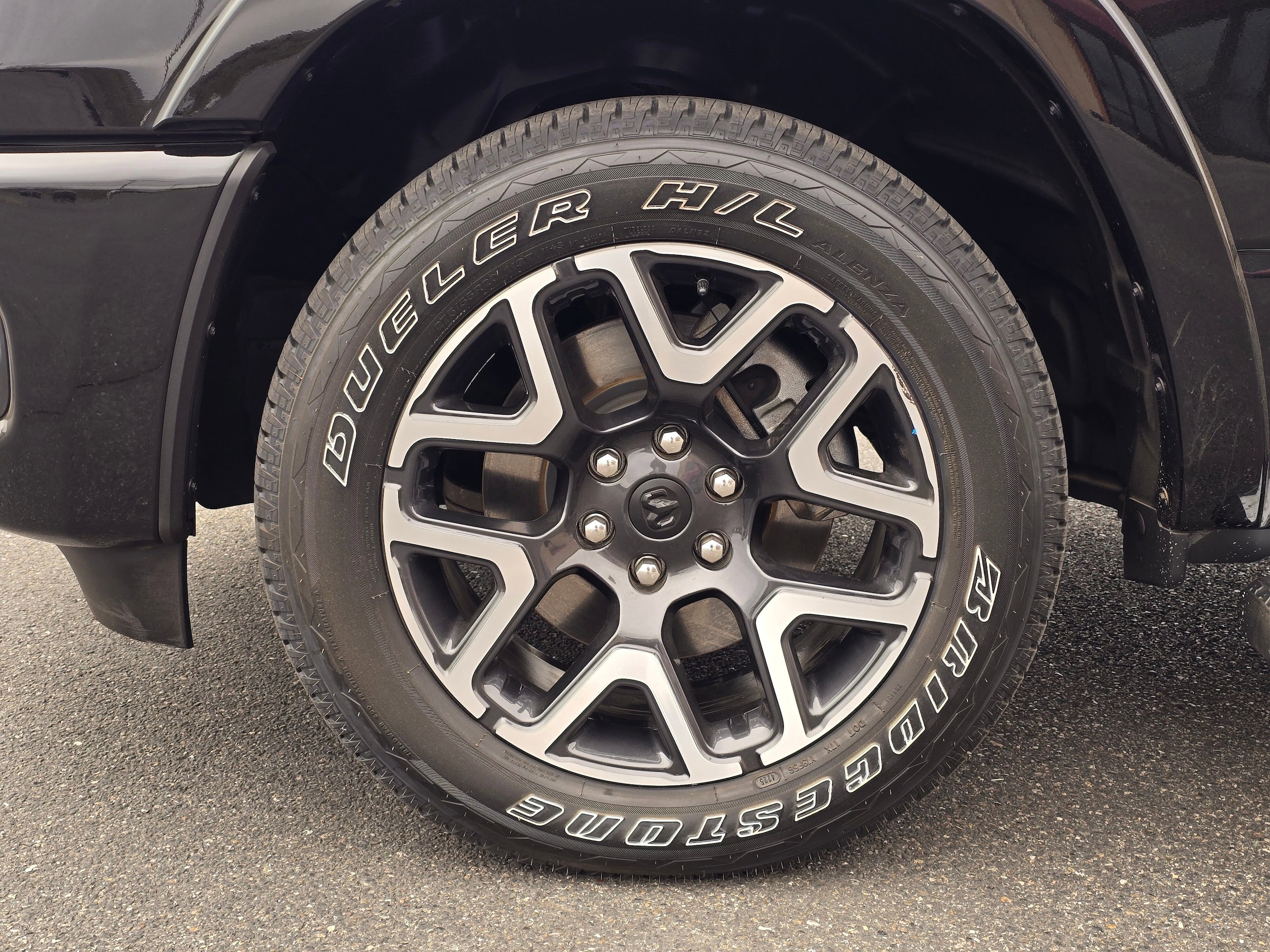 Used 2025 Diamond Black Crystal Pearlcoat Ram Laramie image 41