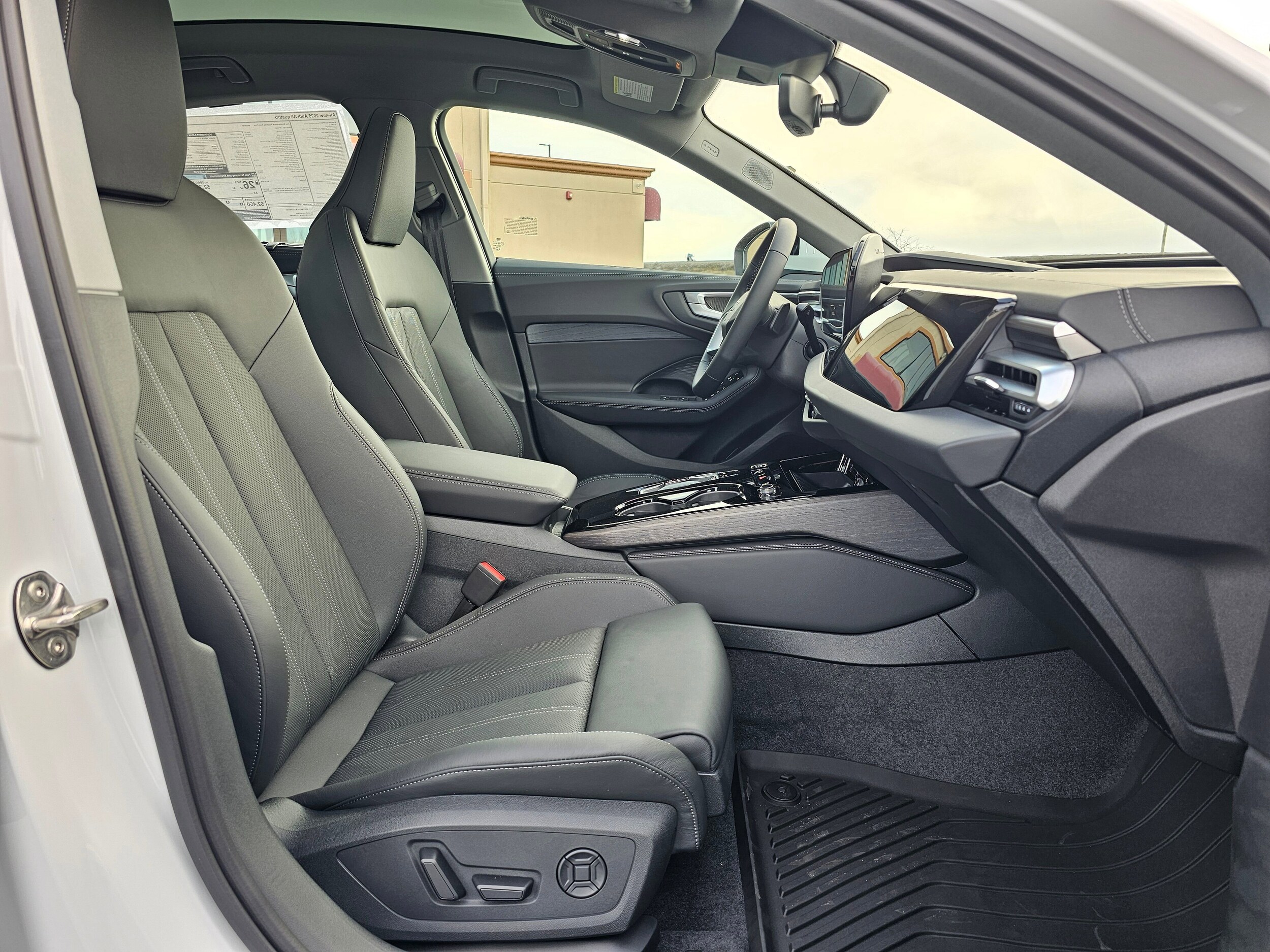 New 2025 Glacier White Audi 2.0T Premium Plus image 27