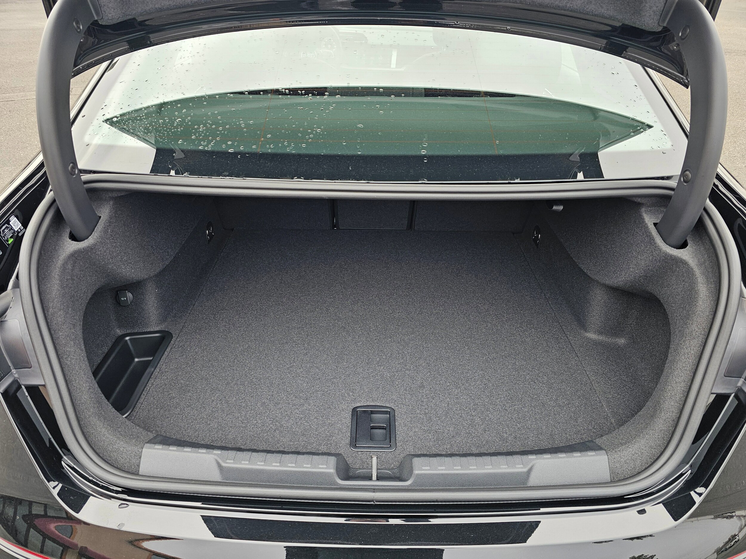 New 2026 Mythos Black Audi 2.0T Premium image 29