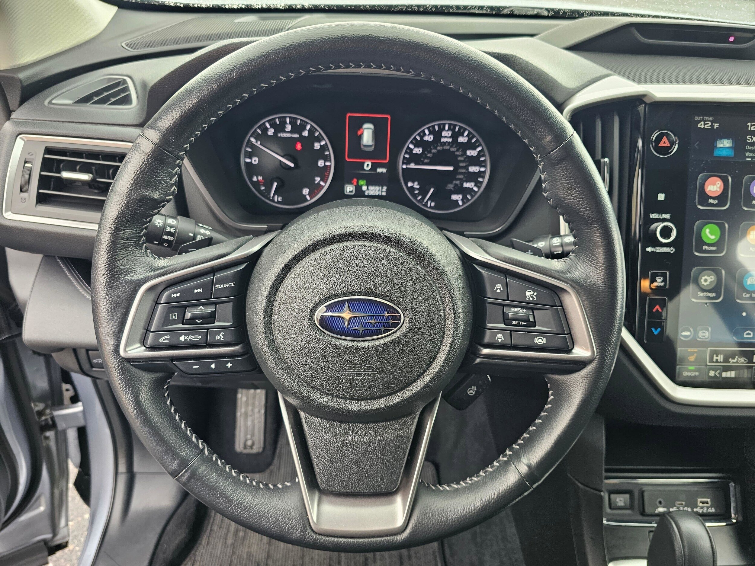 Used 2023 Ice Silver Metallic Subaru Limited image 16