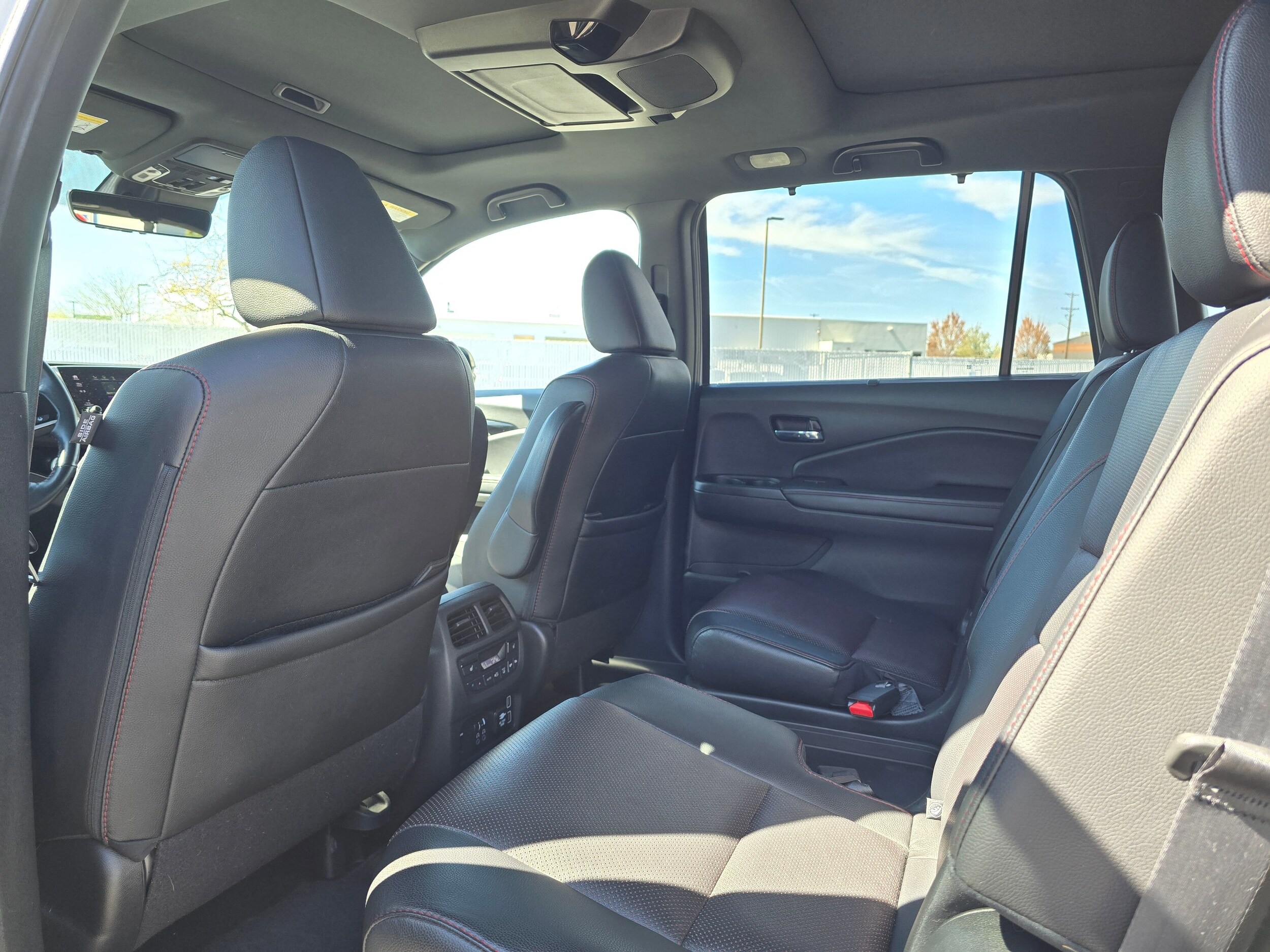 Used 2021 Platinum White Pearl Honda Black Edition image 45