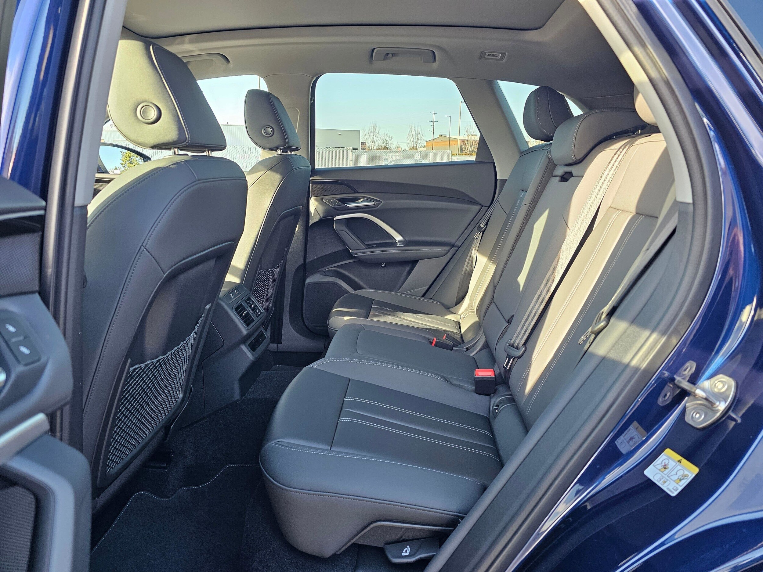 New 2025 Navarra Blue Audi 2.0T Premium image 7