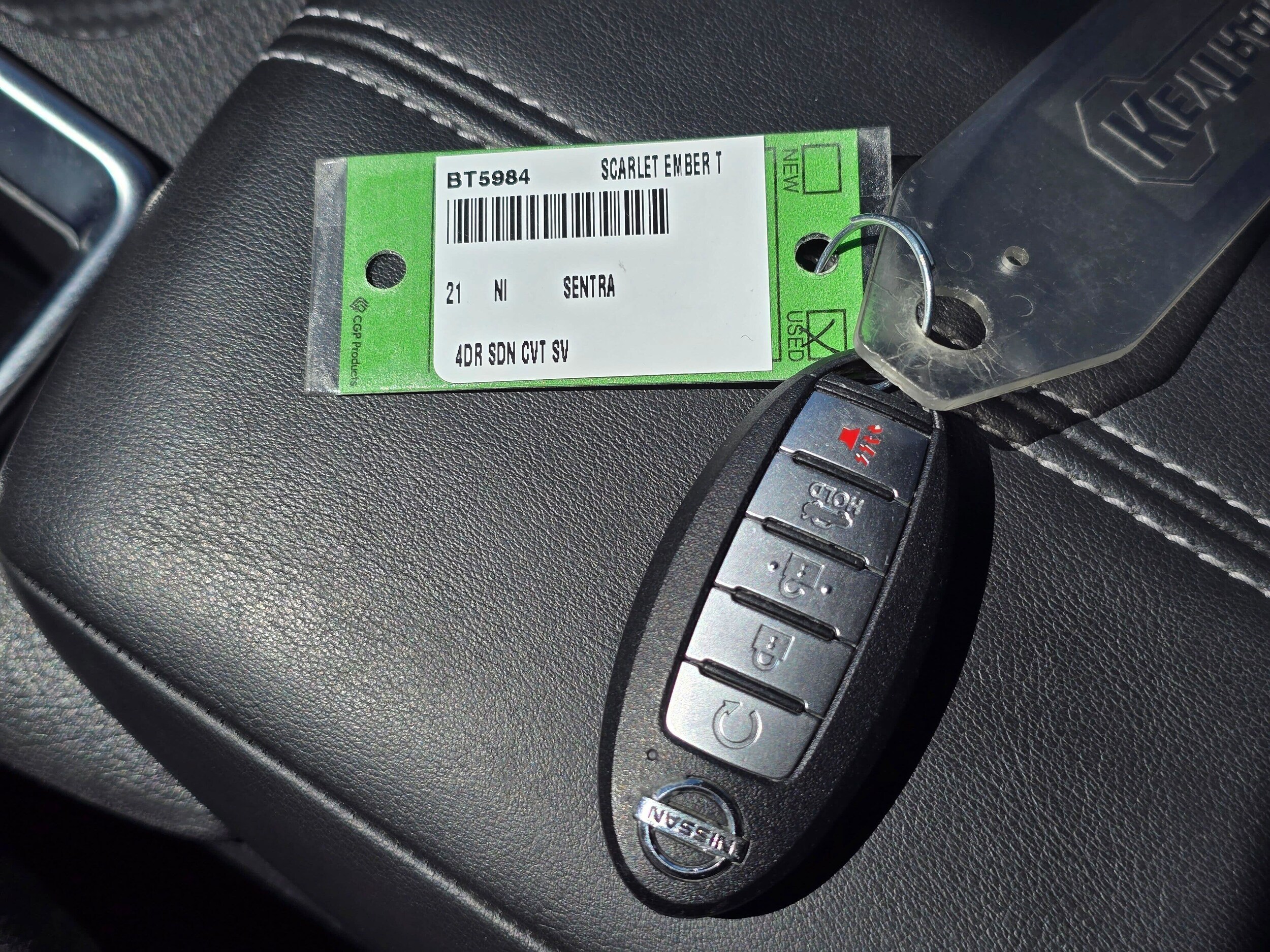 Used 2021 Scarlet Ember Tintcoat Nissan SV image 31