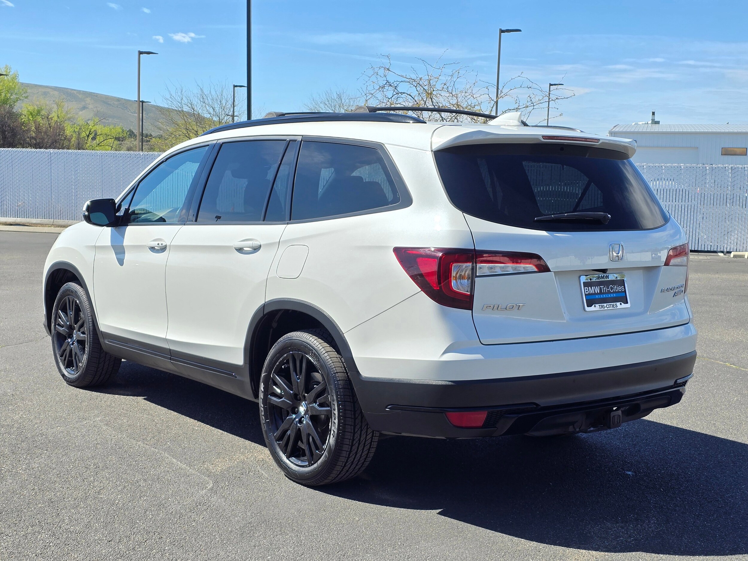 Used 2021 Platinum White Pearl Honda Black Edition image 37