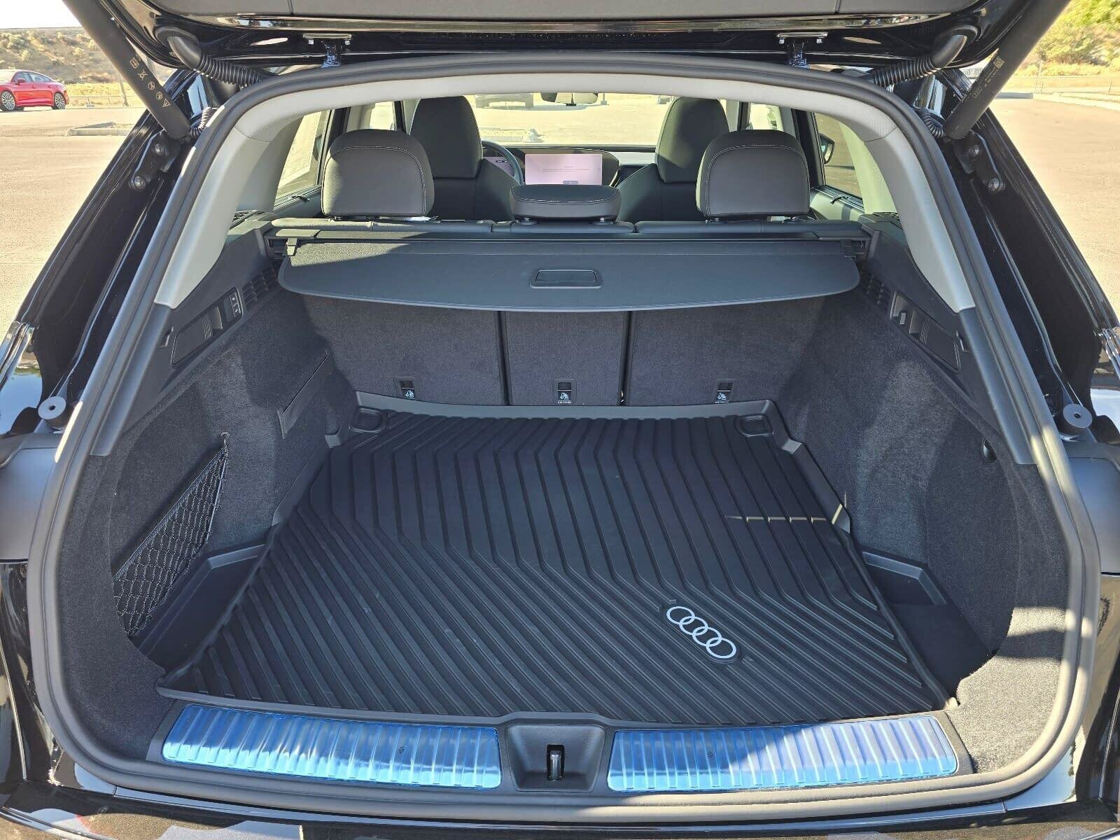 New 2026 Mythos Black Audi 2.0T Prestige image 29