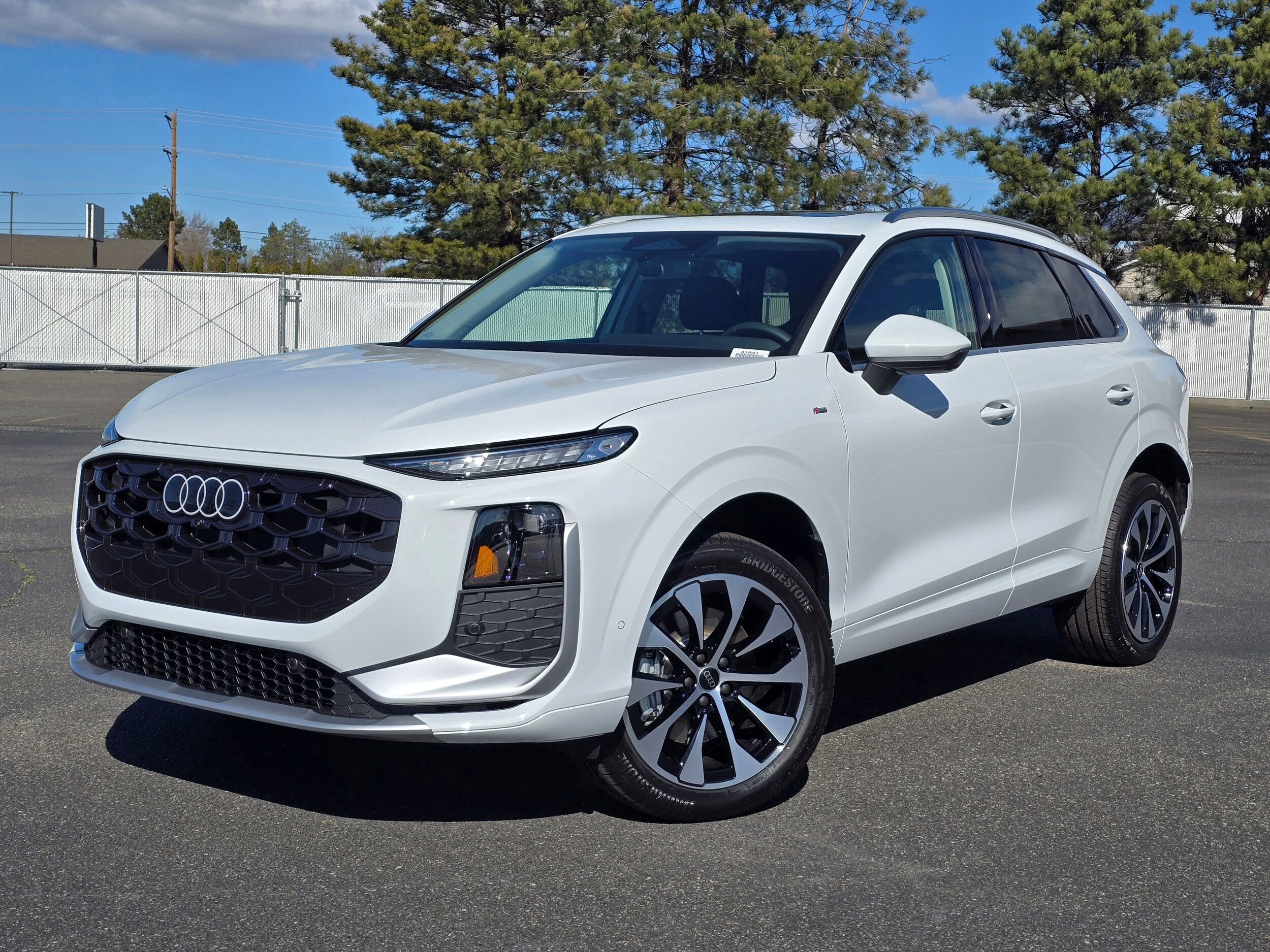 New 2026 Glacier White Audi S line image 33