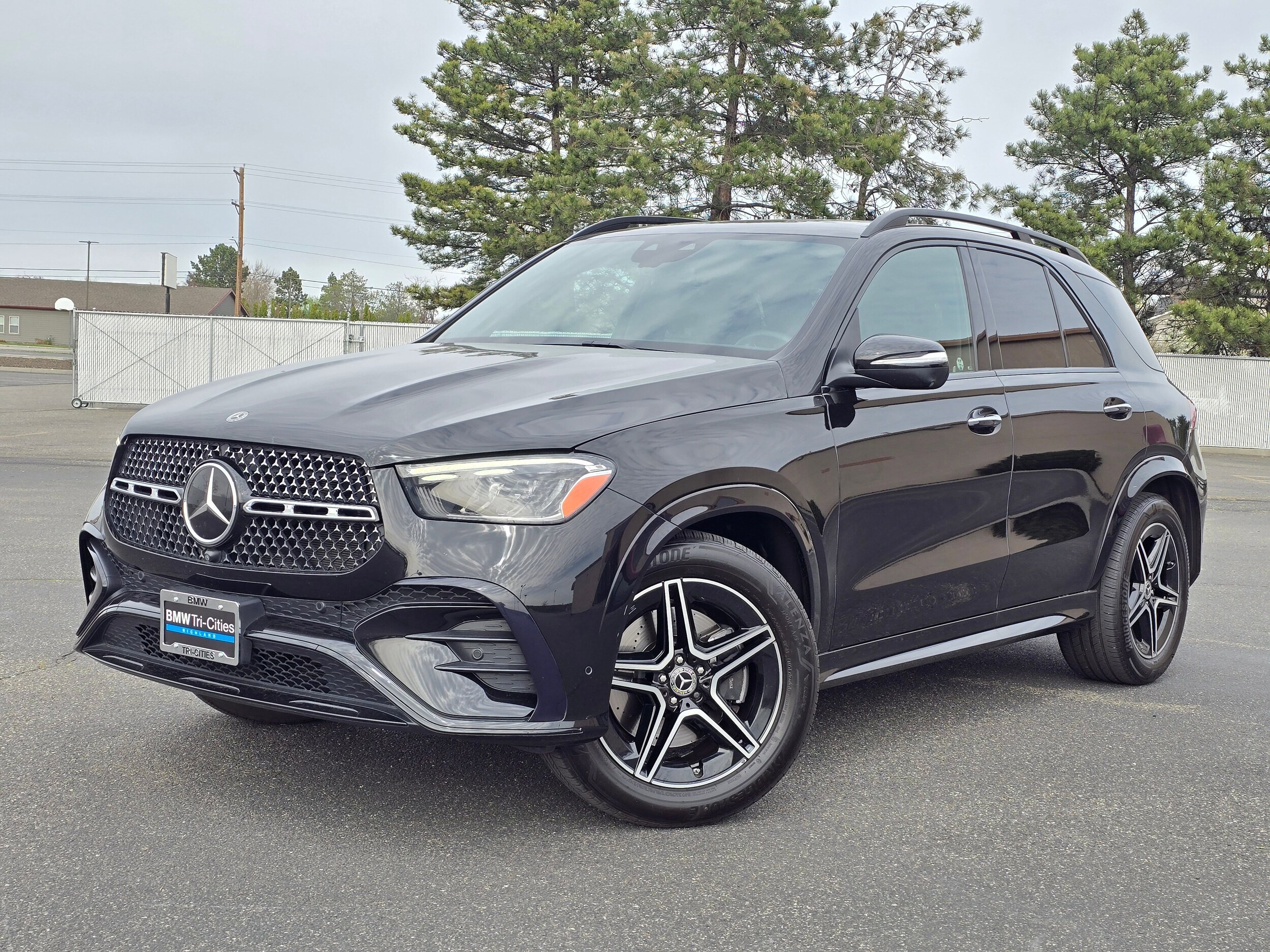 Used 2024 Obsidian Black Metallic Mercedes-Benz GLE 350 image 31