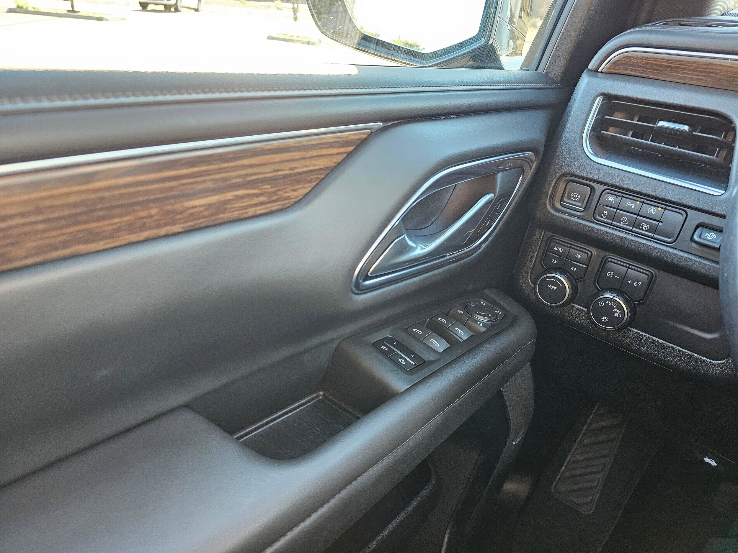 Used 2023 Black Chevrolet High Country image 29