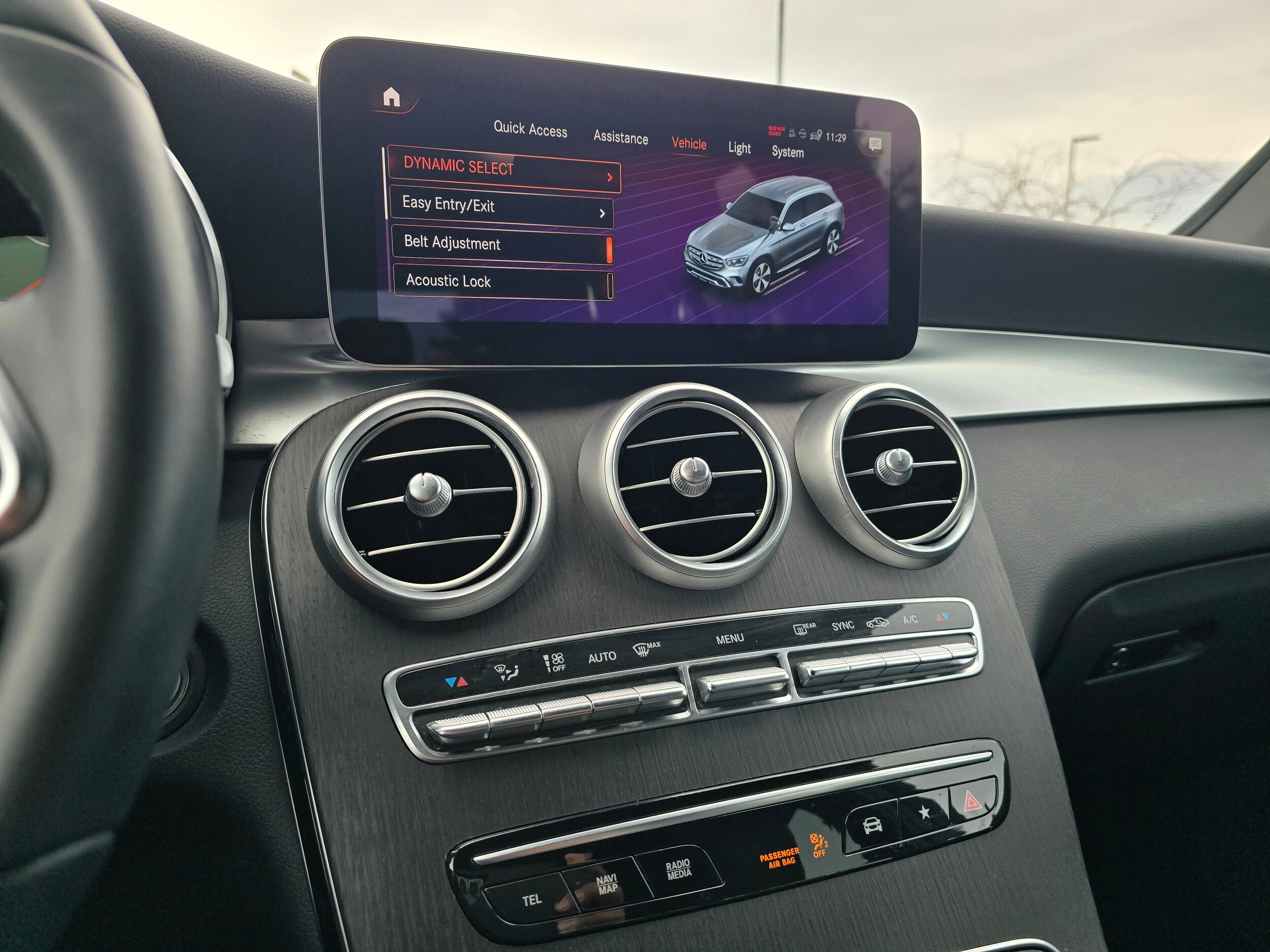 Used 2022 Starling Blue Metallic Mercedes-Benz GLC 300 image 50