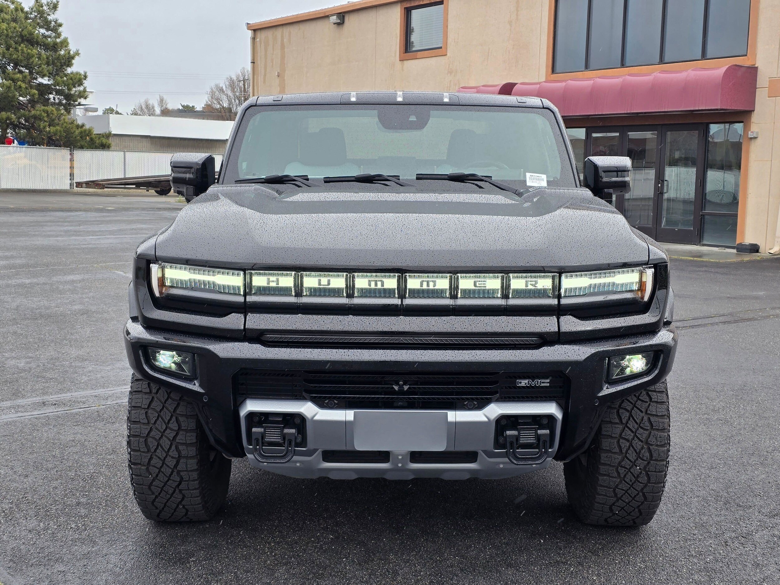 Used 2024 Void Black GMC 2X image 6