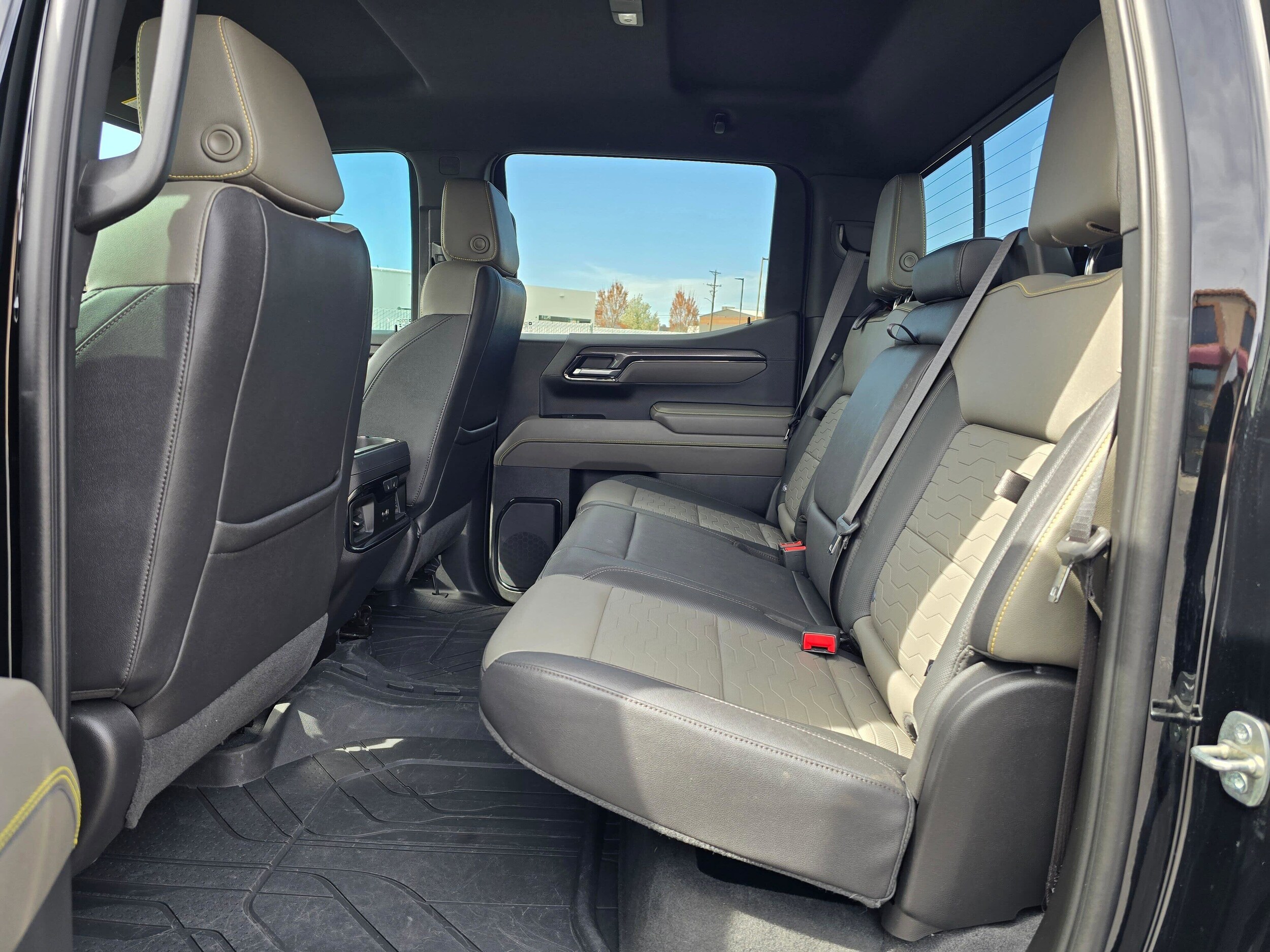 Used 2023 Black Chevrolet ZR2 image 13