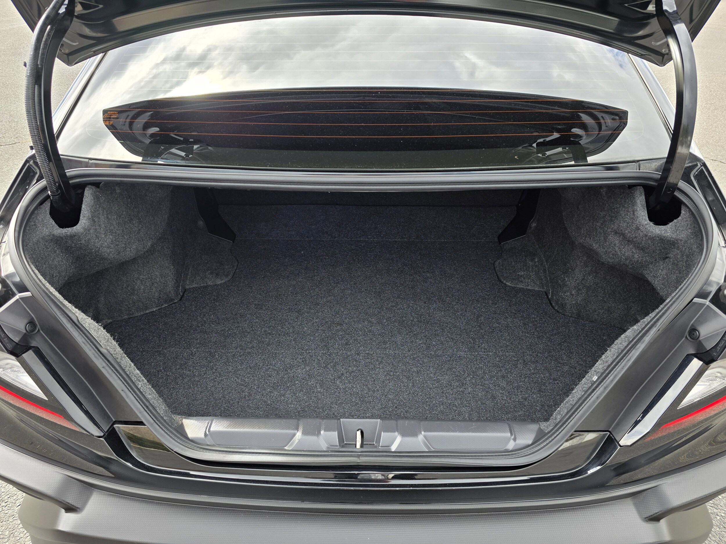 Used 2022 Crystal Black Silica Subaru Premium image 62