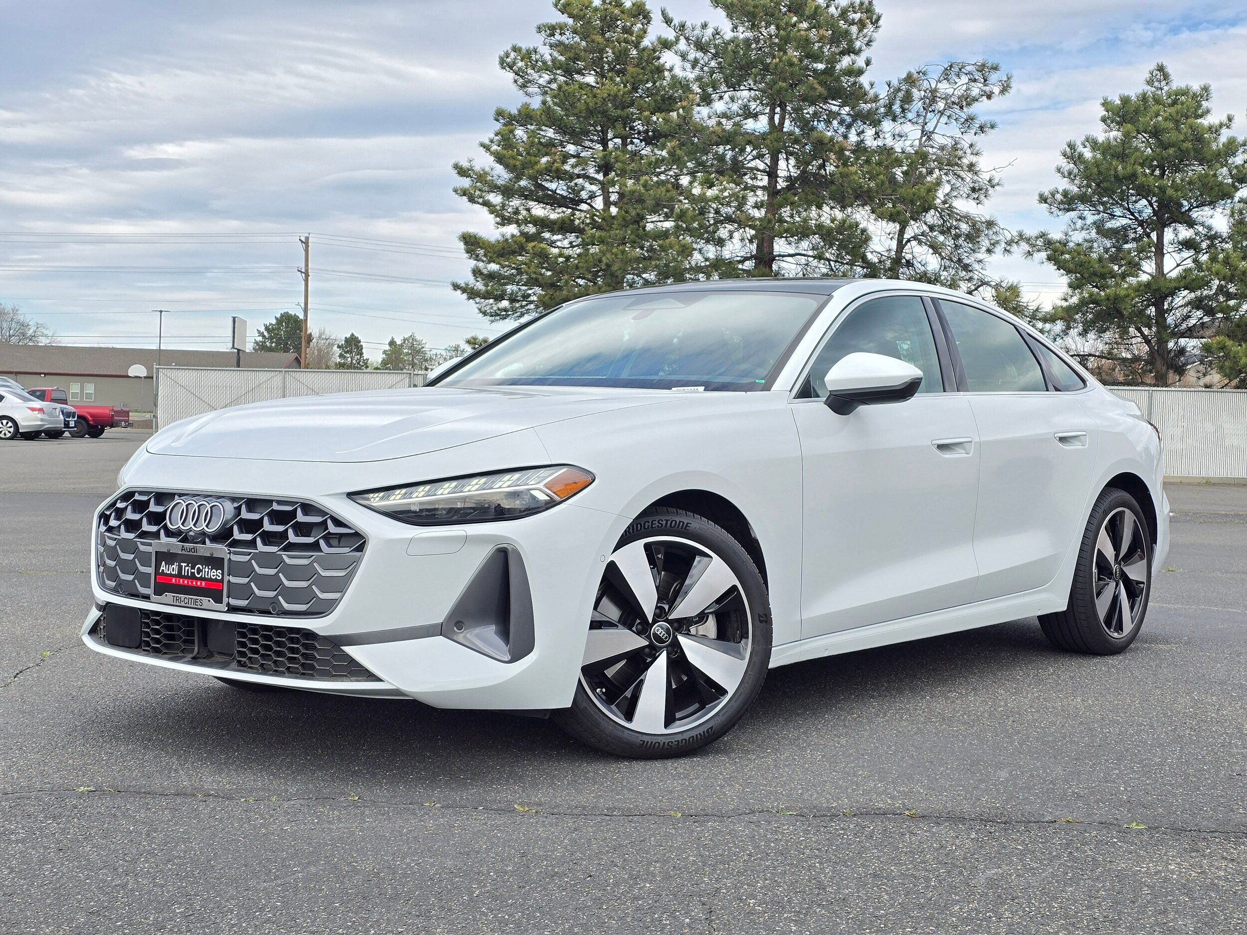 Certified Used 2025 Glacier White Metallic Audi Premium Plus image 32