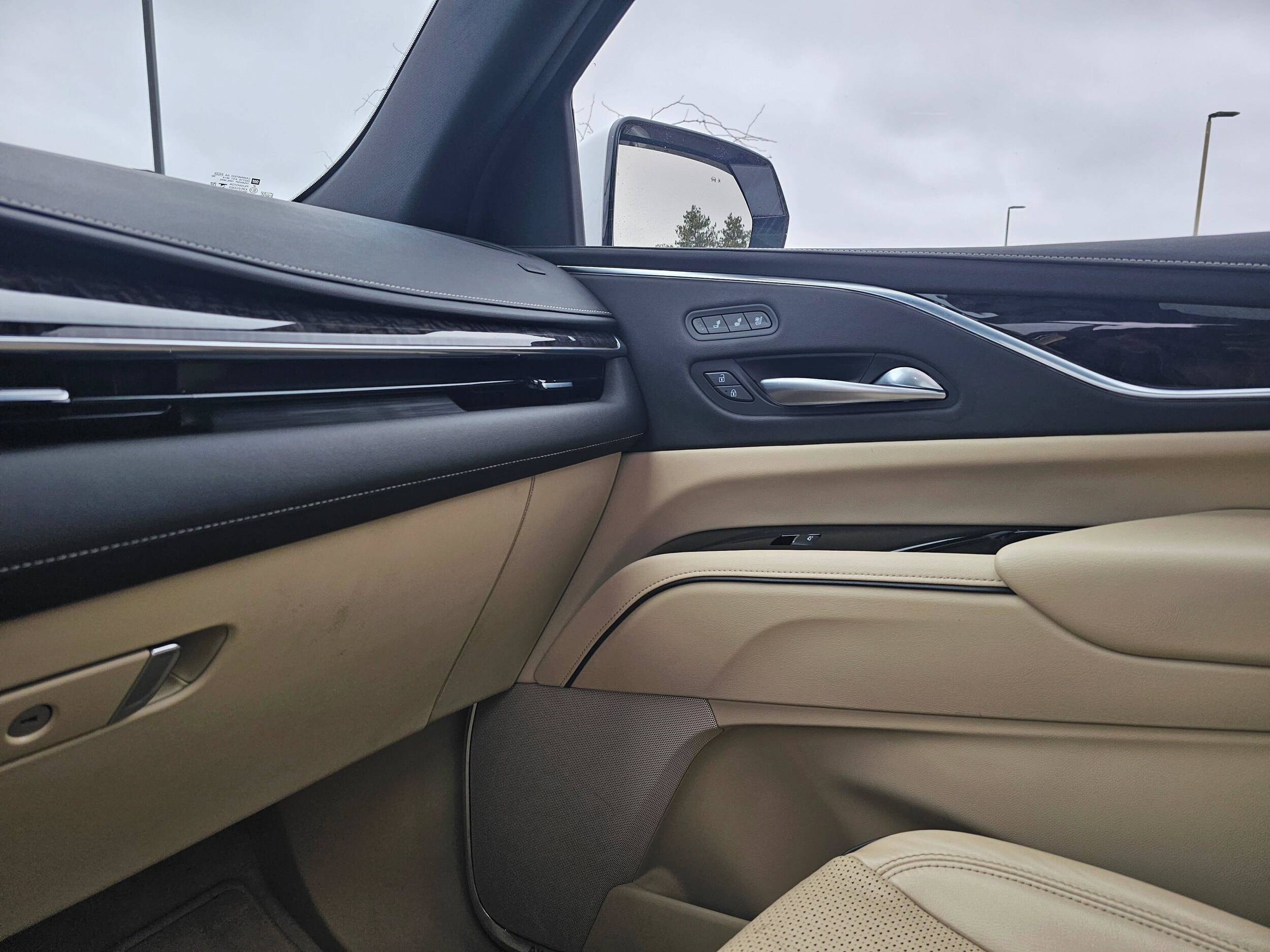 Used 2023 Crystal White Tricoat Cadillac 4WD Premium Luxury image 26