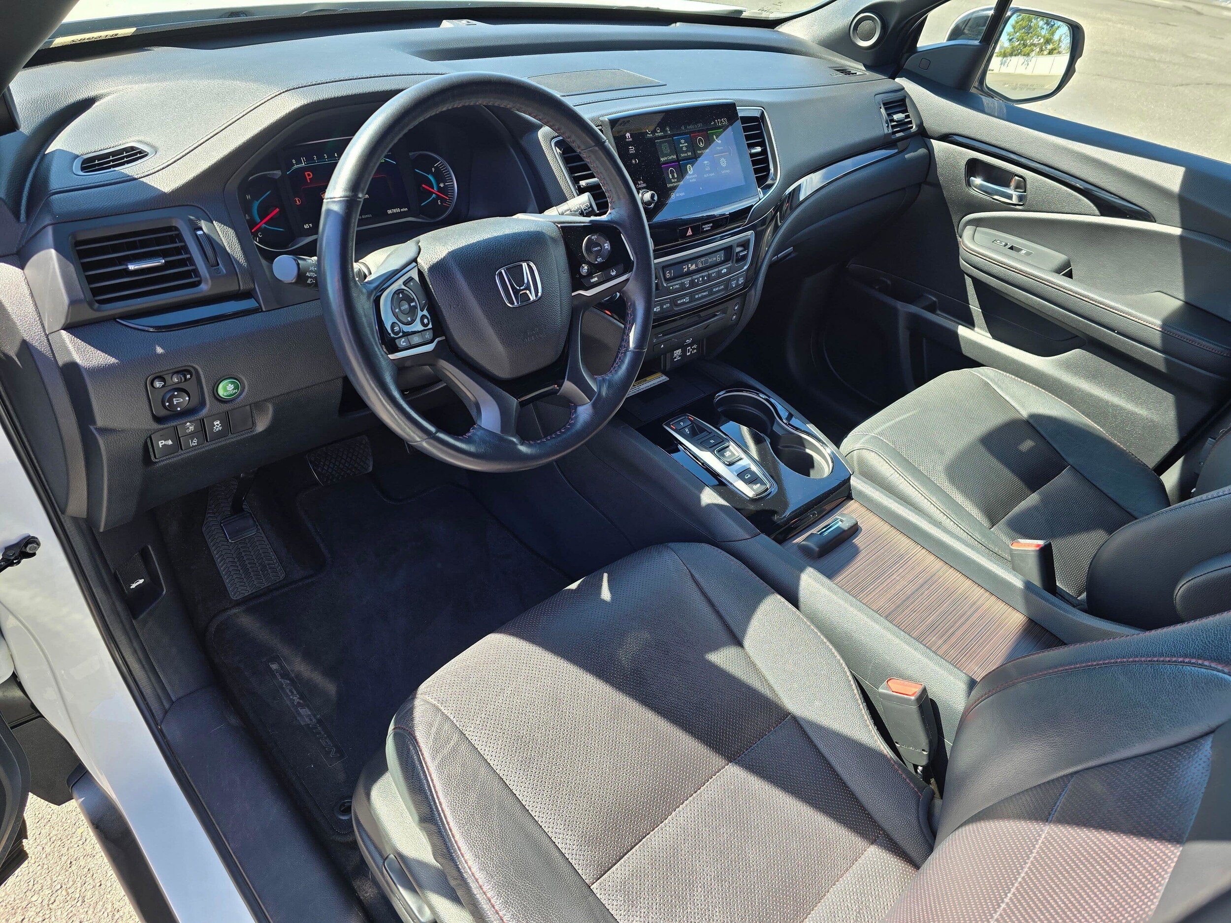 Used 2021 Platinum White Pearl Honda Black Edition image 2