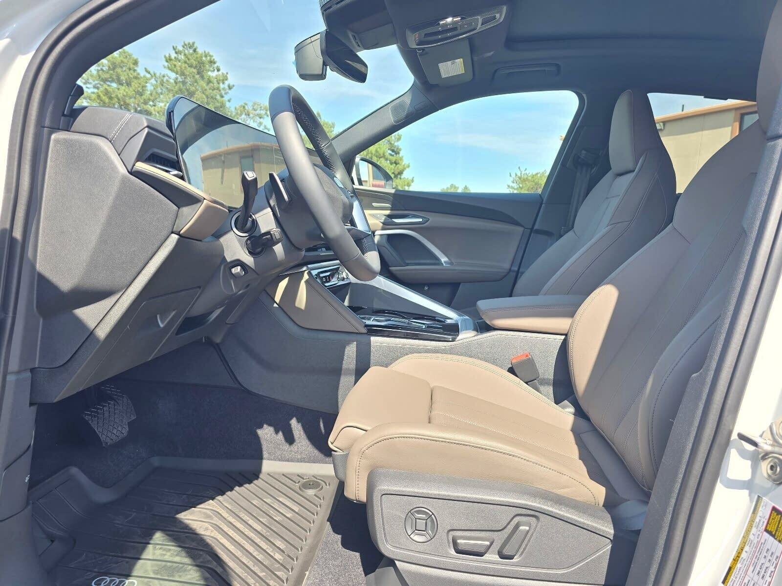 New 2026 Glacier White Audi 2.0T Premium Plus image 10