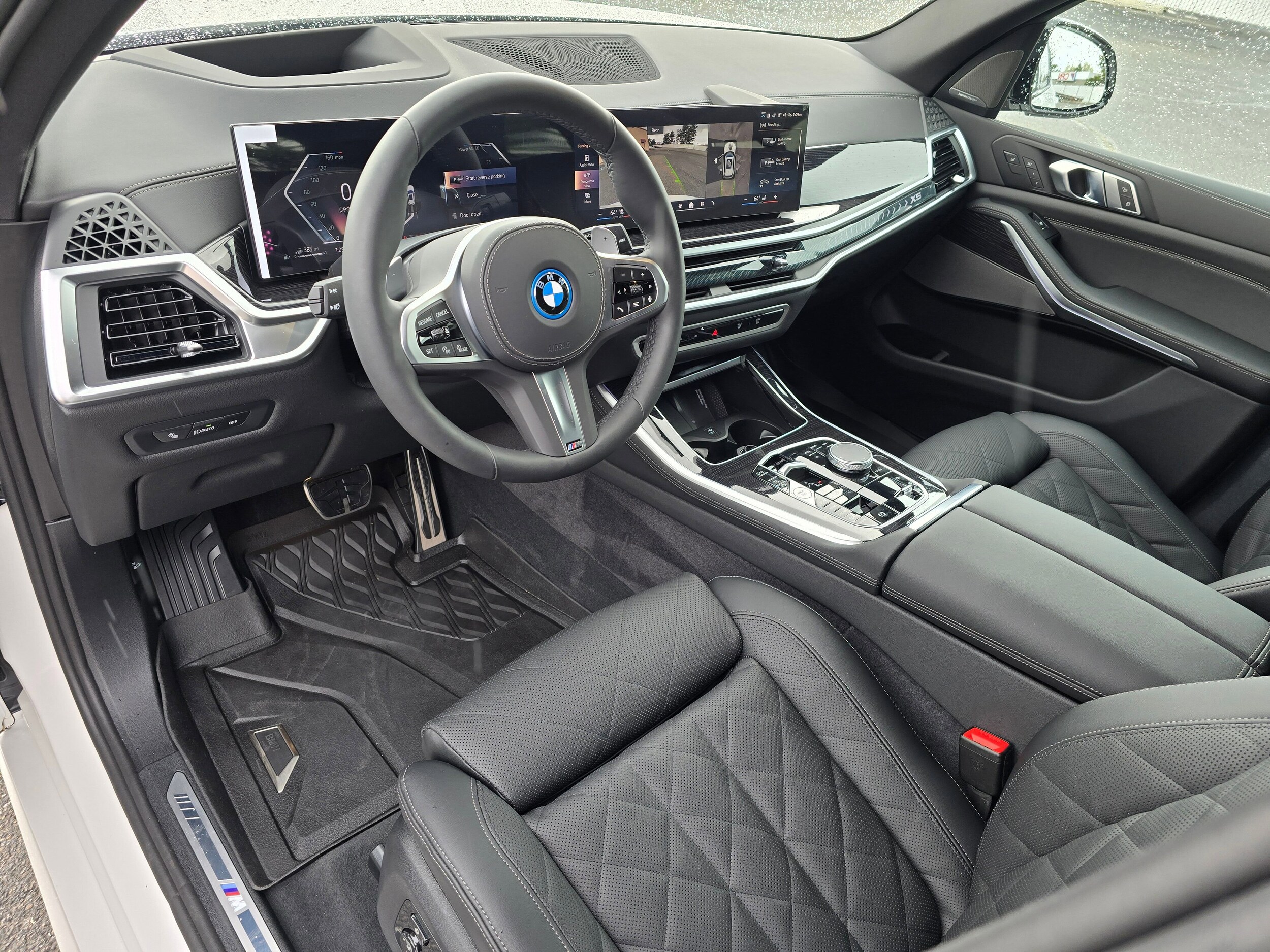 Used 2026 Mineral White Metallic BMW xDrive50e image 34